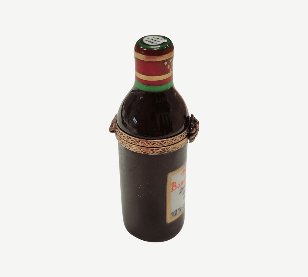 Painted details on the 1994 Bordeaux Wine Limoges box, French art in miniature
