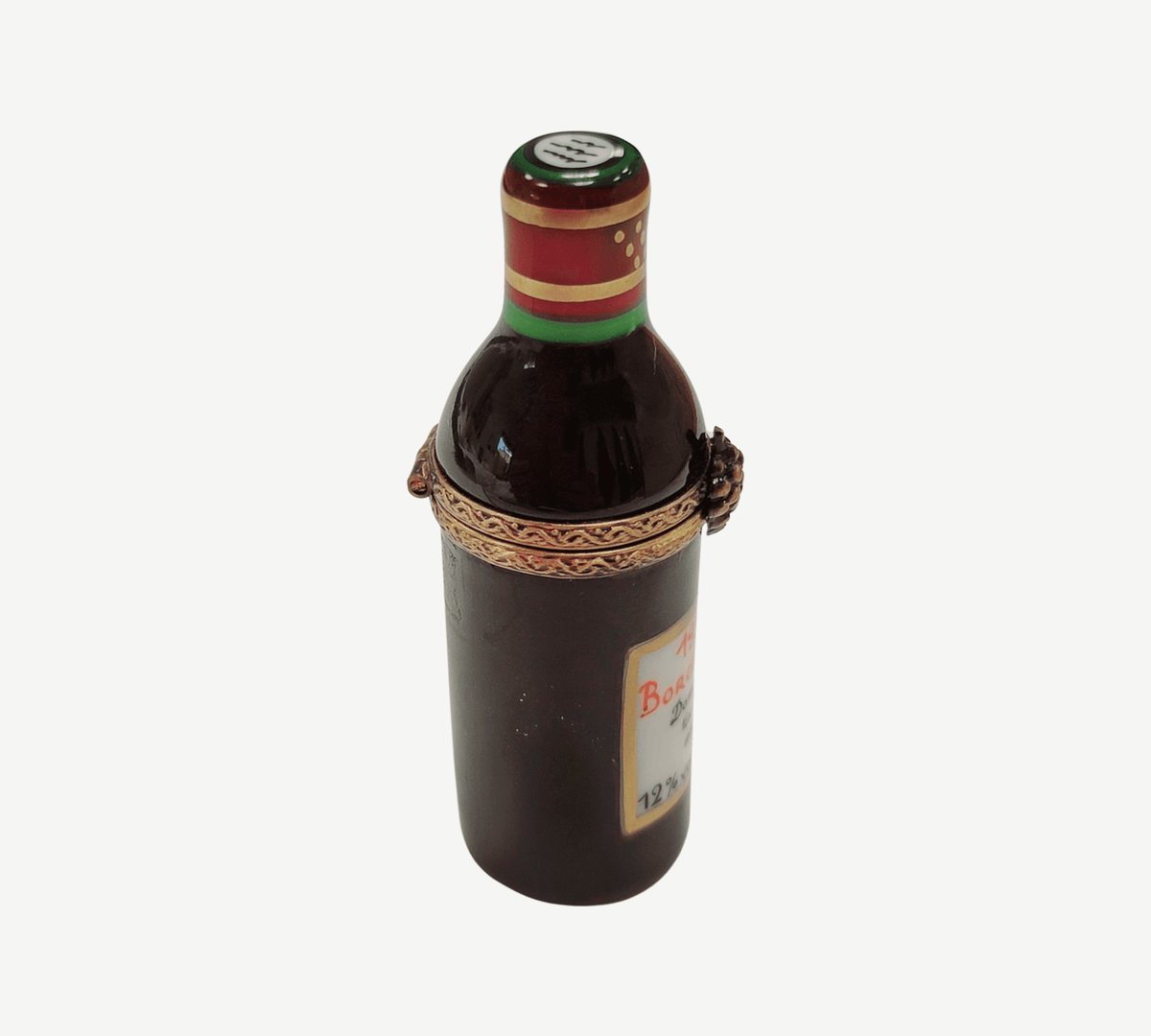 Painted details on the 1994 Bordeaux Wine Limoges box, French art in miniature