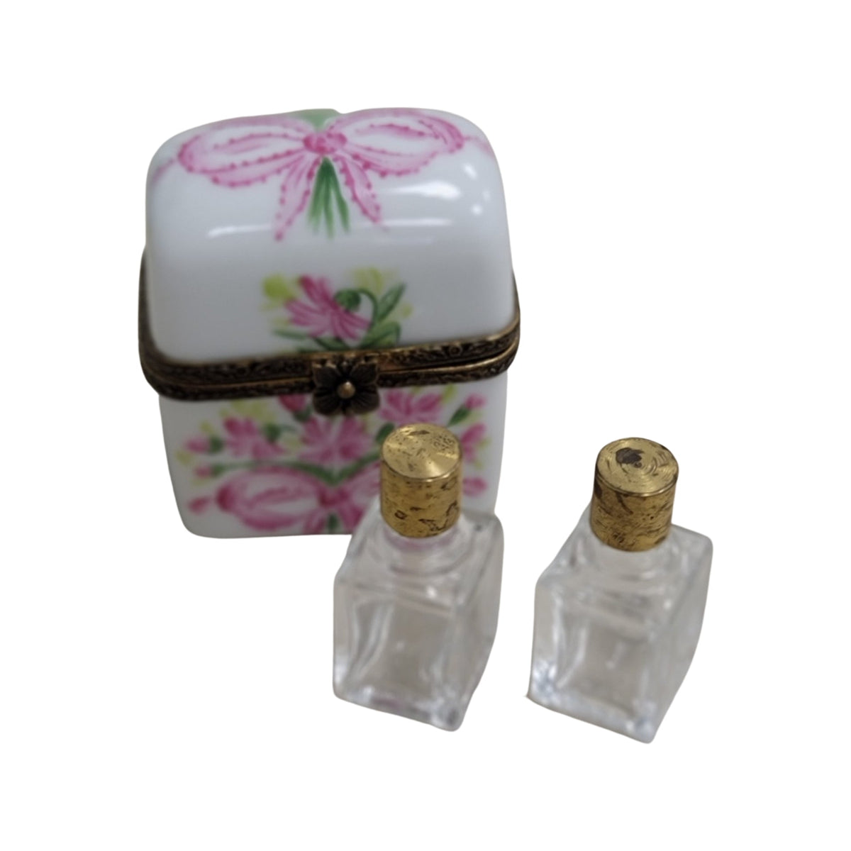 Limoges Boutique presents the 2 Pink Perfume, a genuine Limoges box painted by hand in France