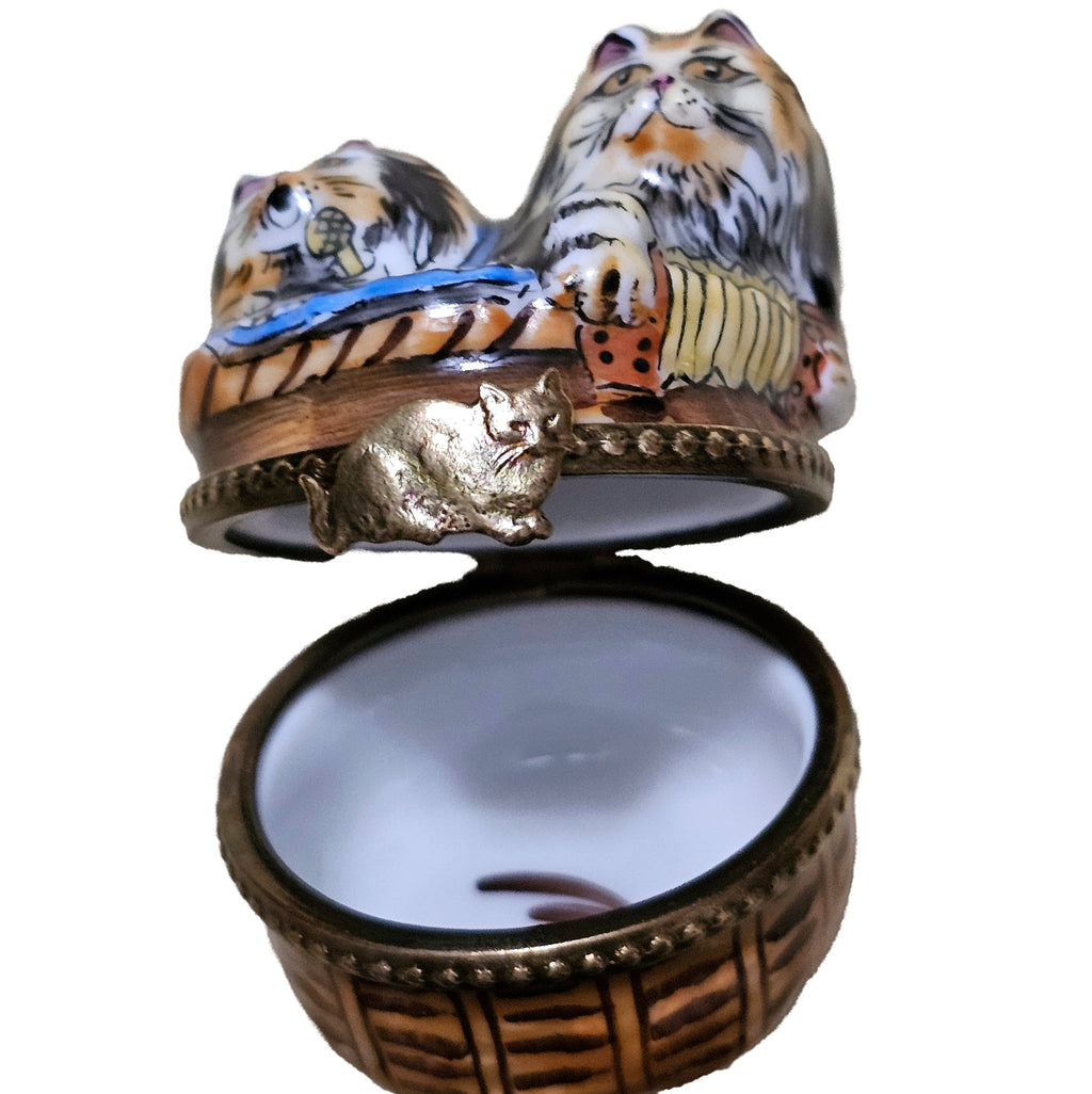 Rock and Roll Cats in a Basket Limoges Figurine, view 2
