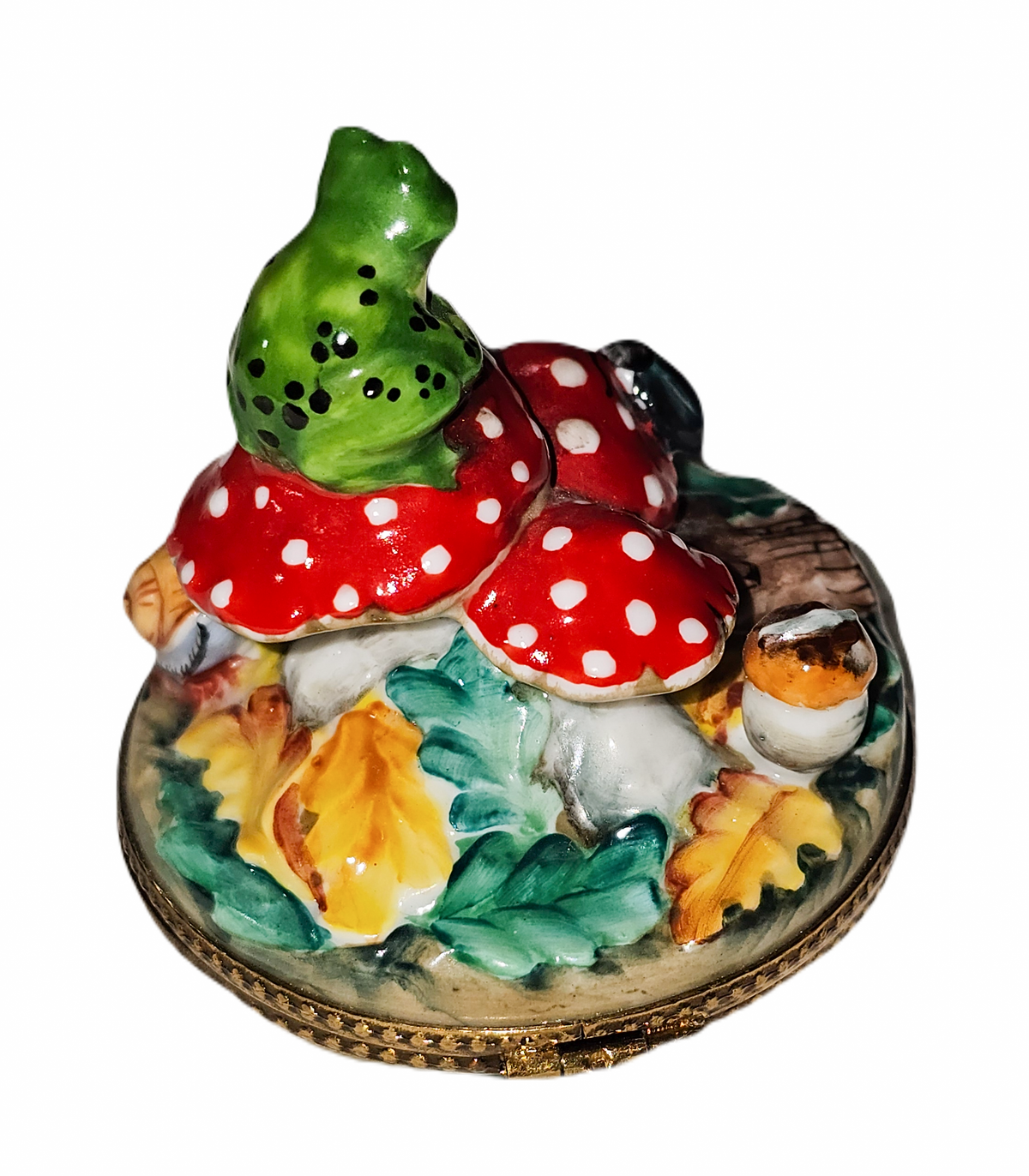 Frog on Mushrooms Well Detailed Limoges Box, view 3