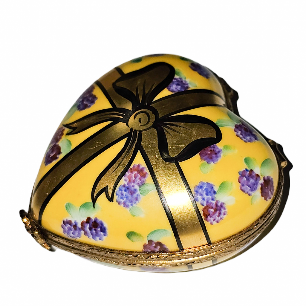 Yellow Heart w Flowers and Bow Gift Box, view 3