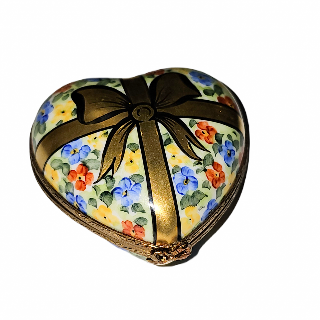 Heart w Flowers and Gold Bow Keepsake, a hand-painted Limoges porcelain gift
