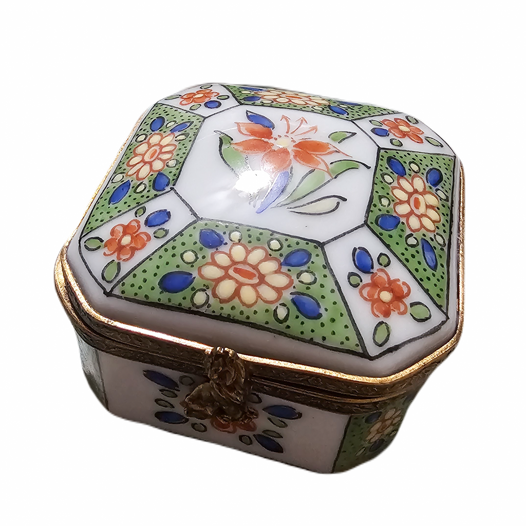 Green Square w Flowers Floral Serenity Limoges Box, view 3