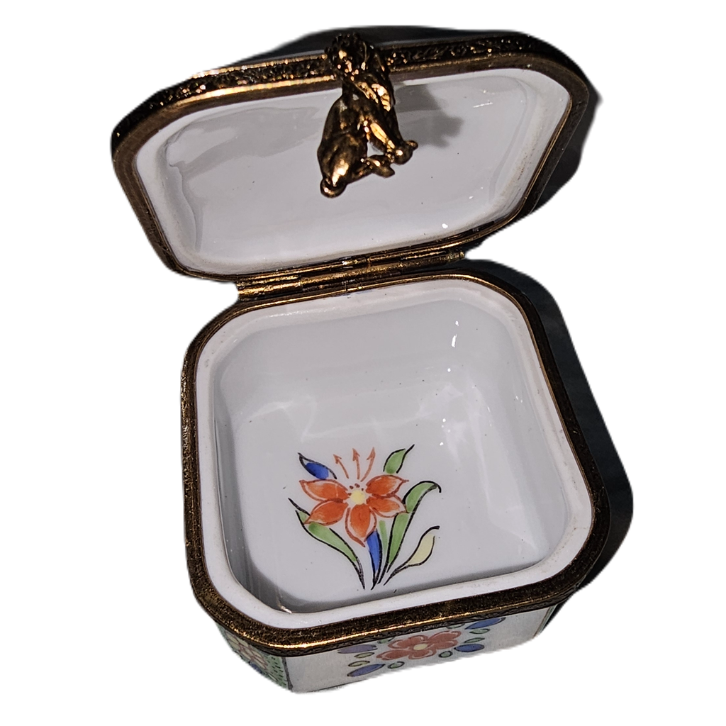 Green Square w Flowers Floral Serenity Limoges Box, view 2