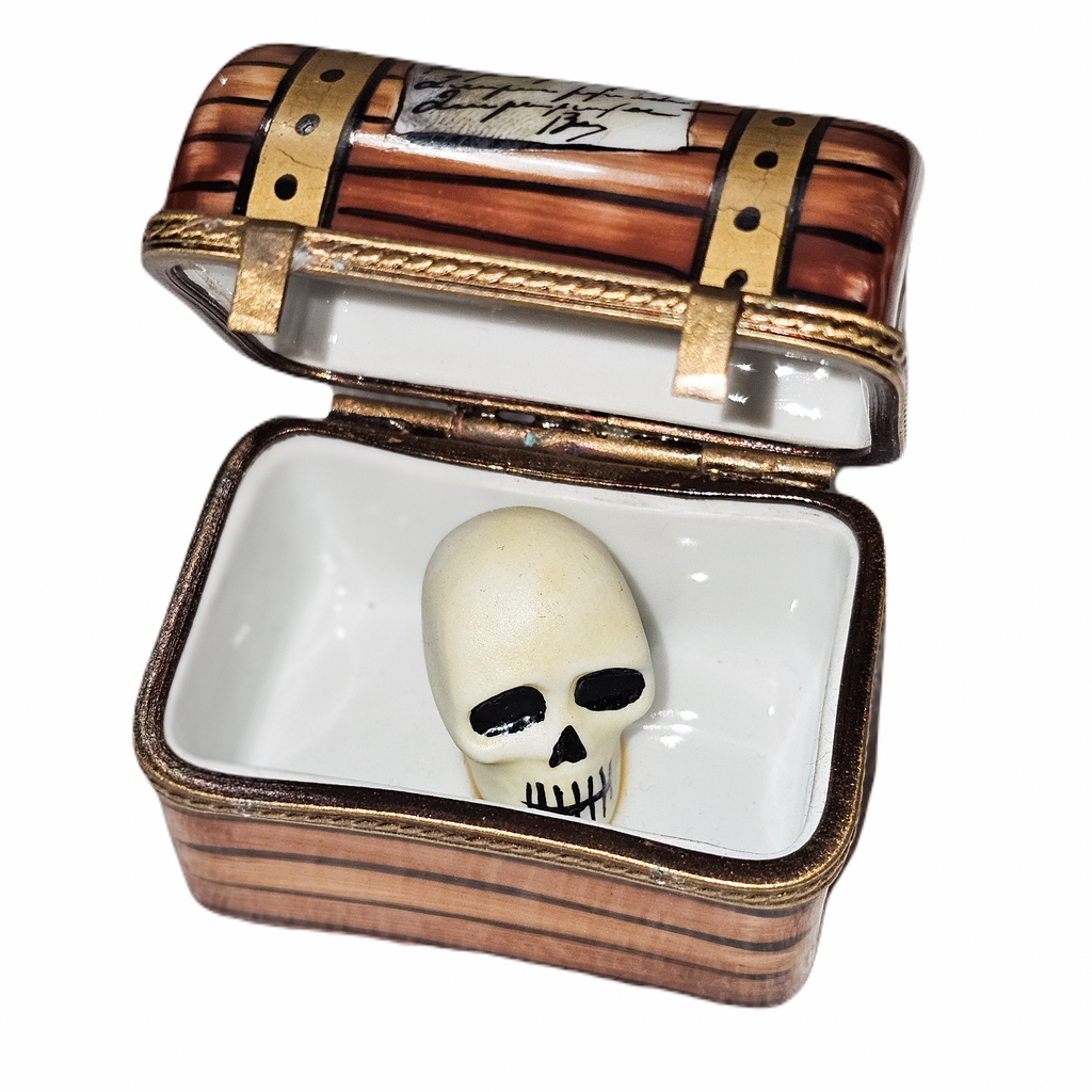 The painter's artistry shows on this Pirate Trunk with Skull Halloween Limoges box