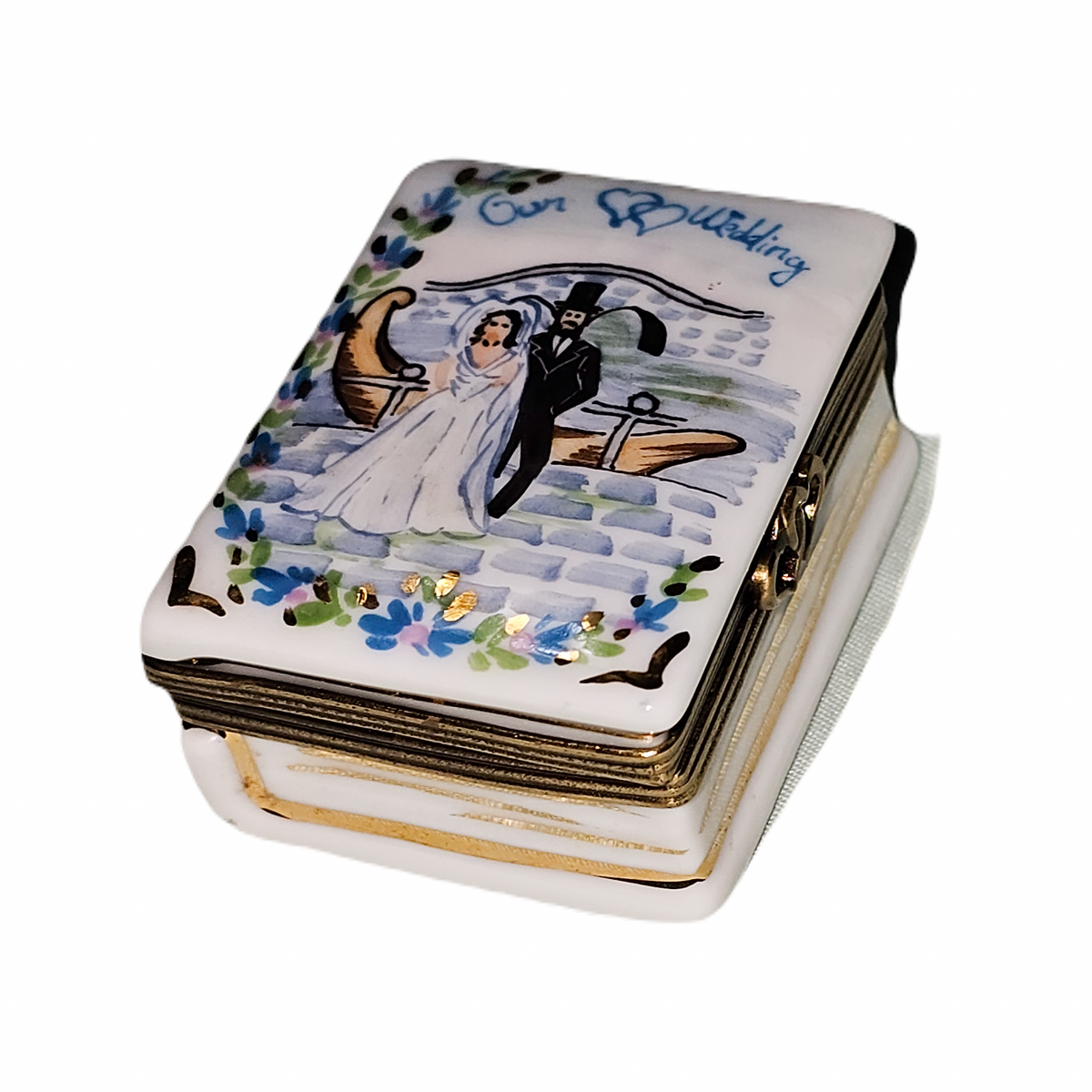 Fine art lovers will admire this Wedding Book Limoges box