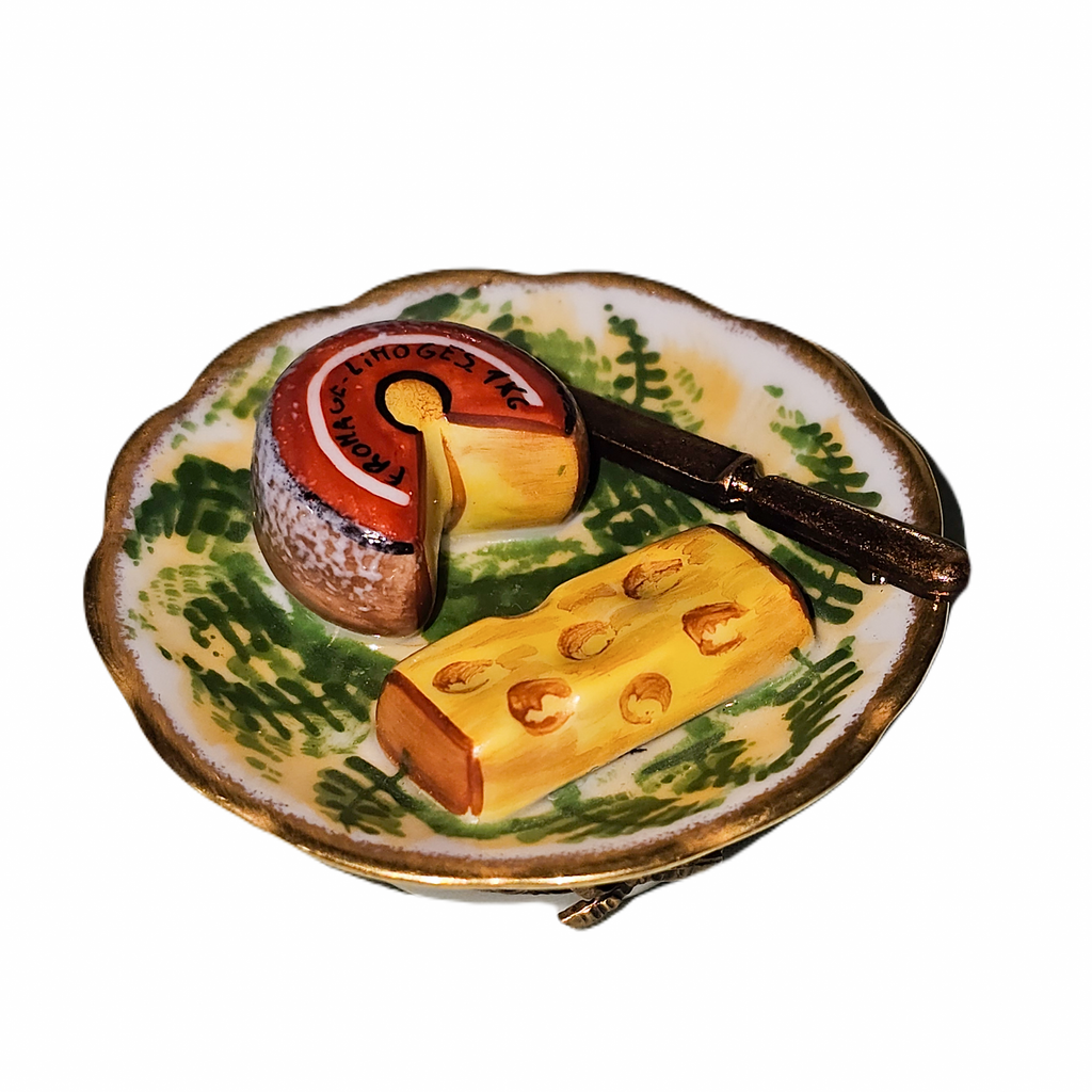Cheese Lover's on plate Delight for Gourmets, view 3