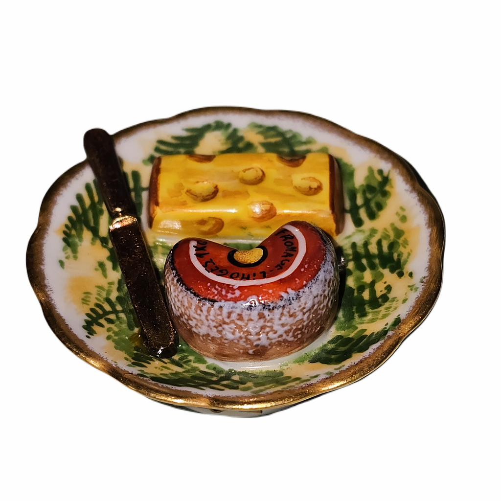 Cheese Lover's on plate Delight for Gourmets, view 4