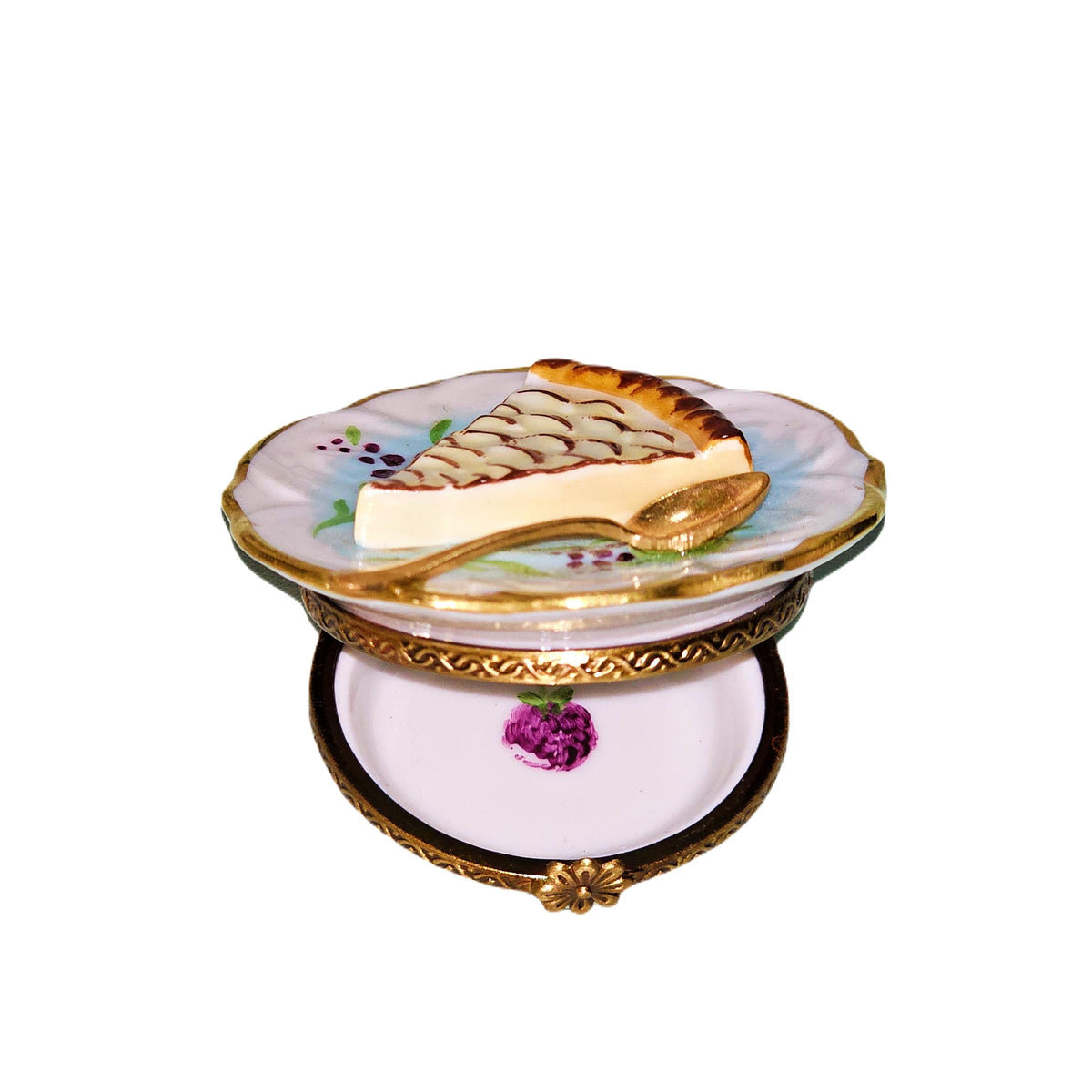 The Apple Pie on Plate, a Limoges keepsake with true French charm