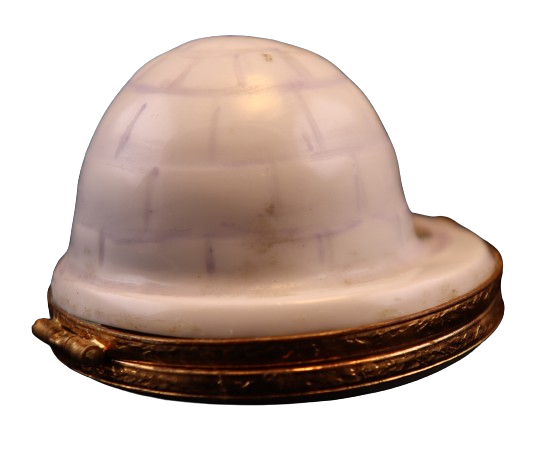 Igloo Santa Polar Bear Artoria Limoges Box Figurine, view 6