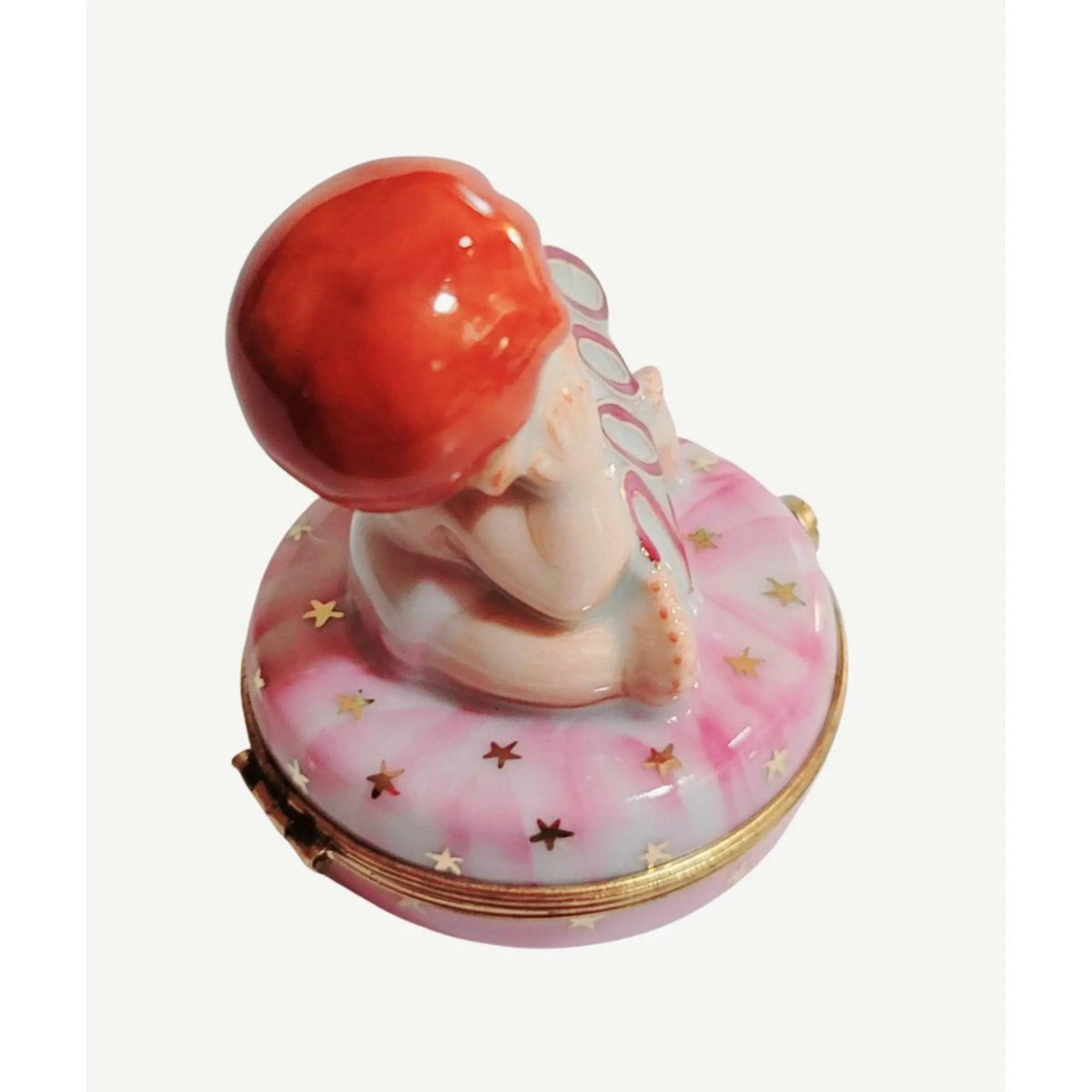 Fine art lovers will admire this Year 2000 Baby Girl Limoges box