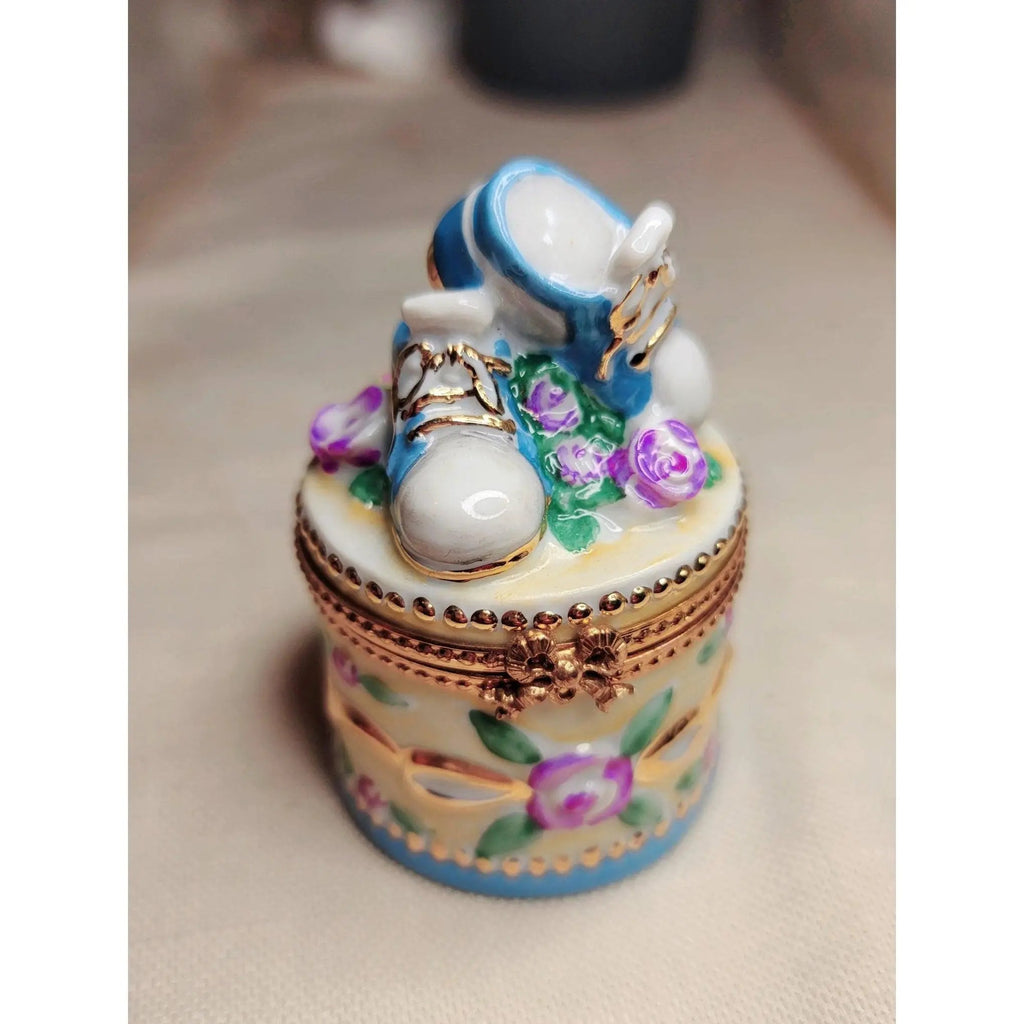 Baby Shoes No 1 of 750 Limoges Box Figurine Keepsake, view 12