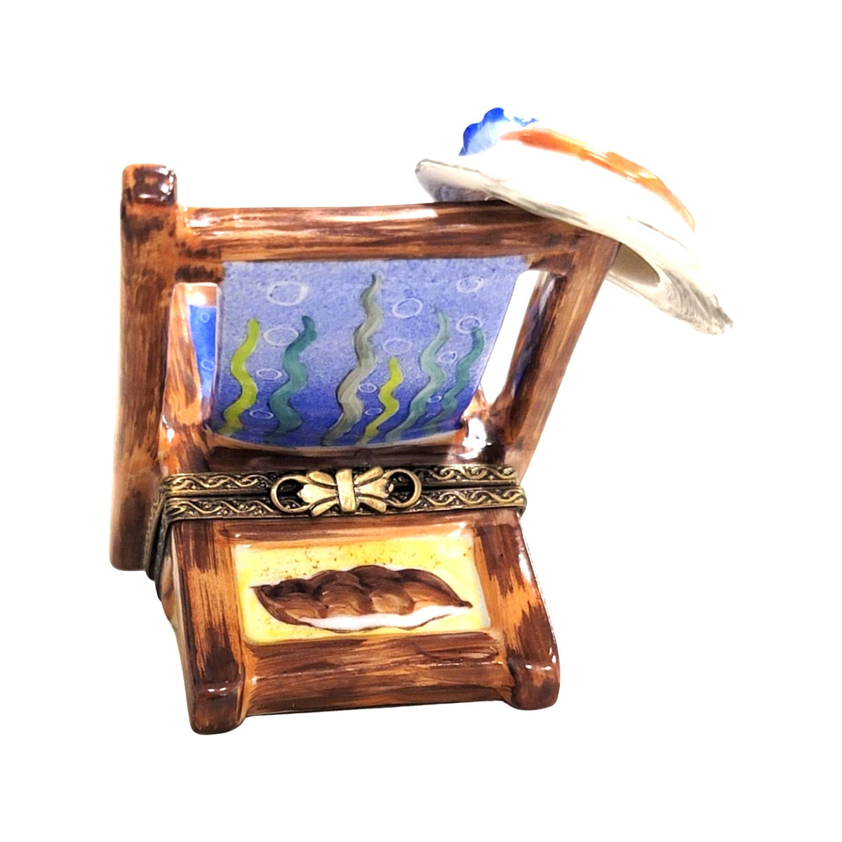 Painted details on the Beach Chair Seahorse Limoges box, French art in miniature