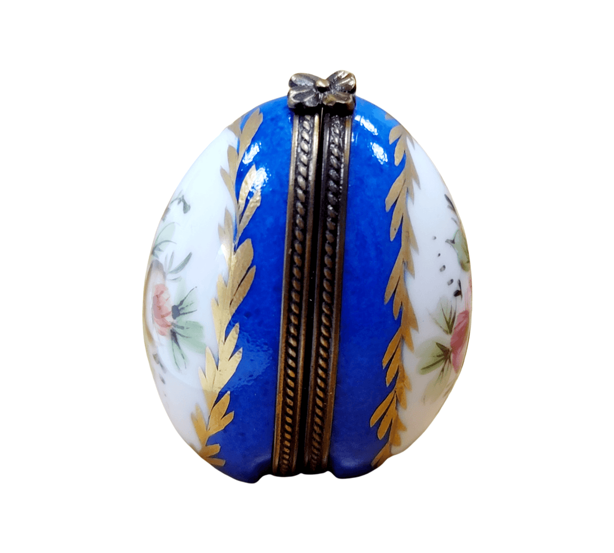 The painter's artistry shows on this Blue Egg Vertical Perfume Limoges box