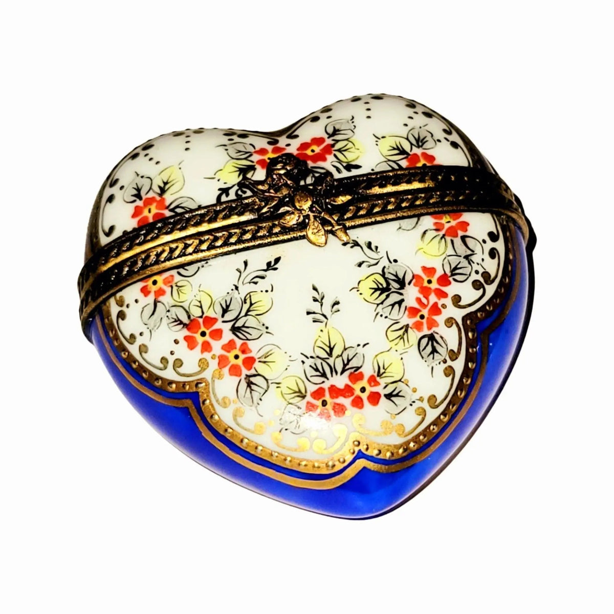 The painter's artistry shows on this Medium Blue Gold Heart with Red Flowers Limoges box
