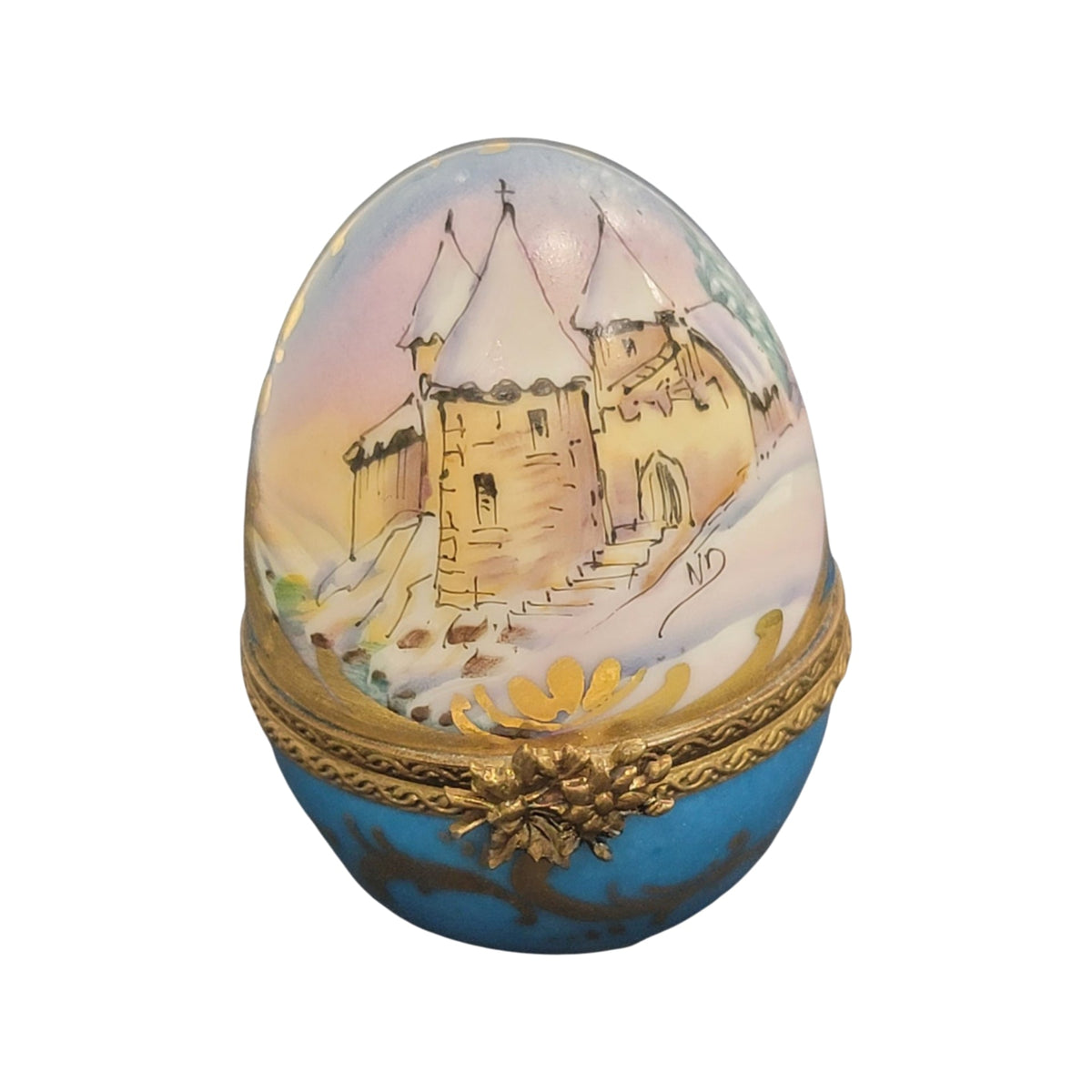 Castle Egg Limoges Box for Collectors, a hand-painted Limoges porcelain gift
