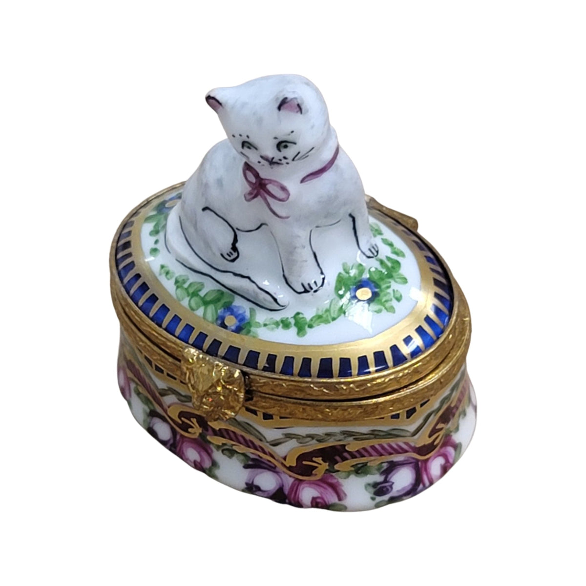 A thoughtful gift for Francophiles: the Cat Sevre Roses Base Cat Limoges box