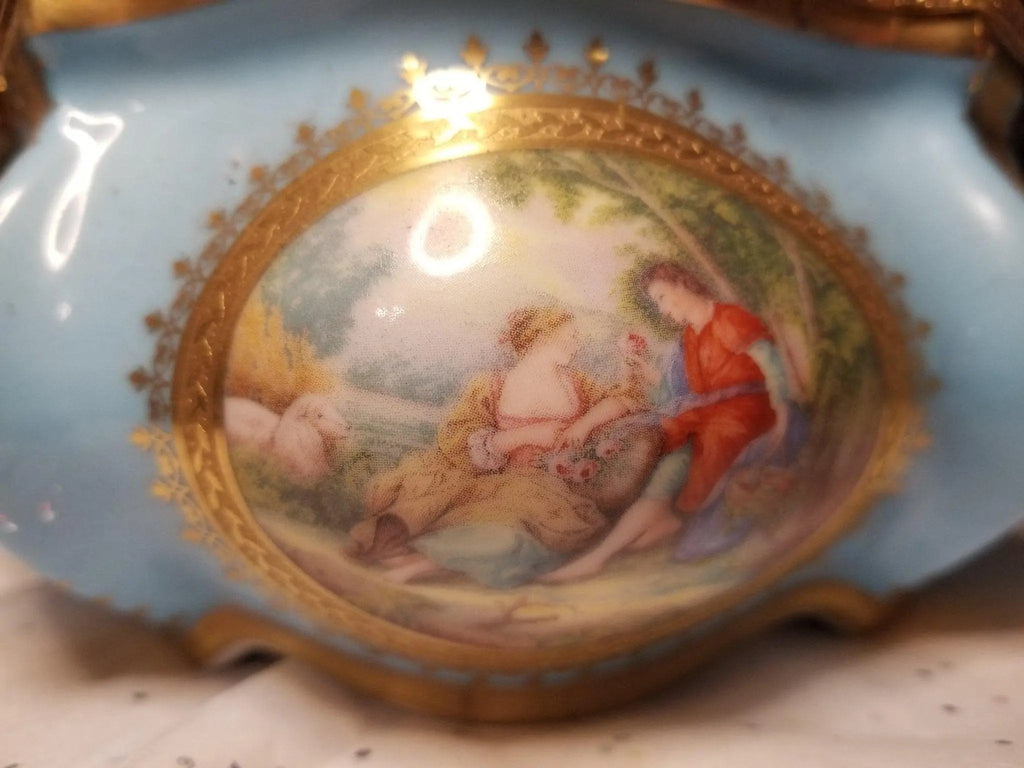 Chantilly LT Blue Chest Limited Edition, view 3