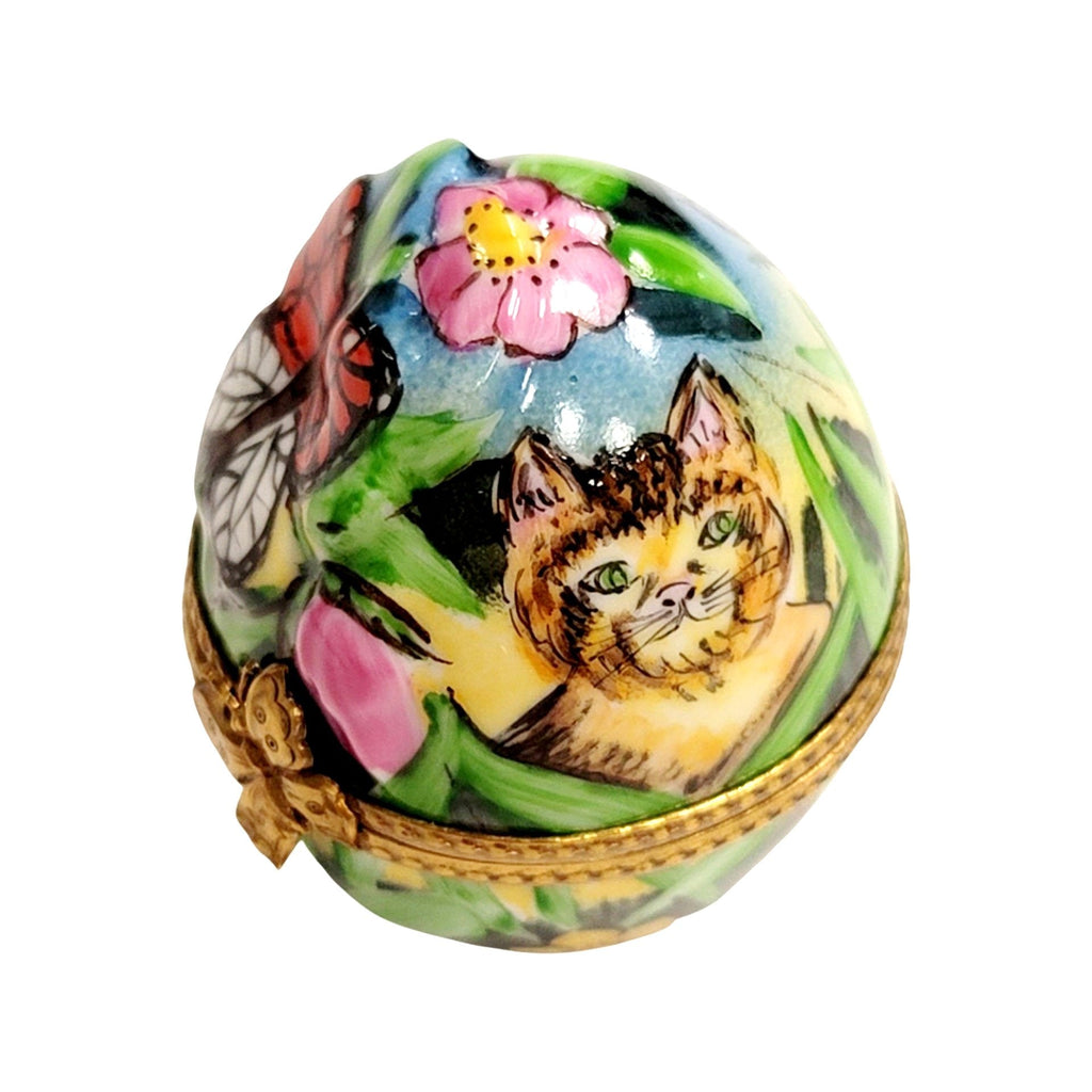 Egg Butterfly Cat in Grass Porcelain Art Object, view 3