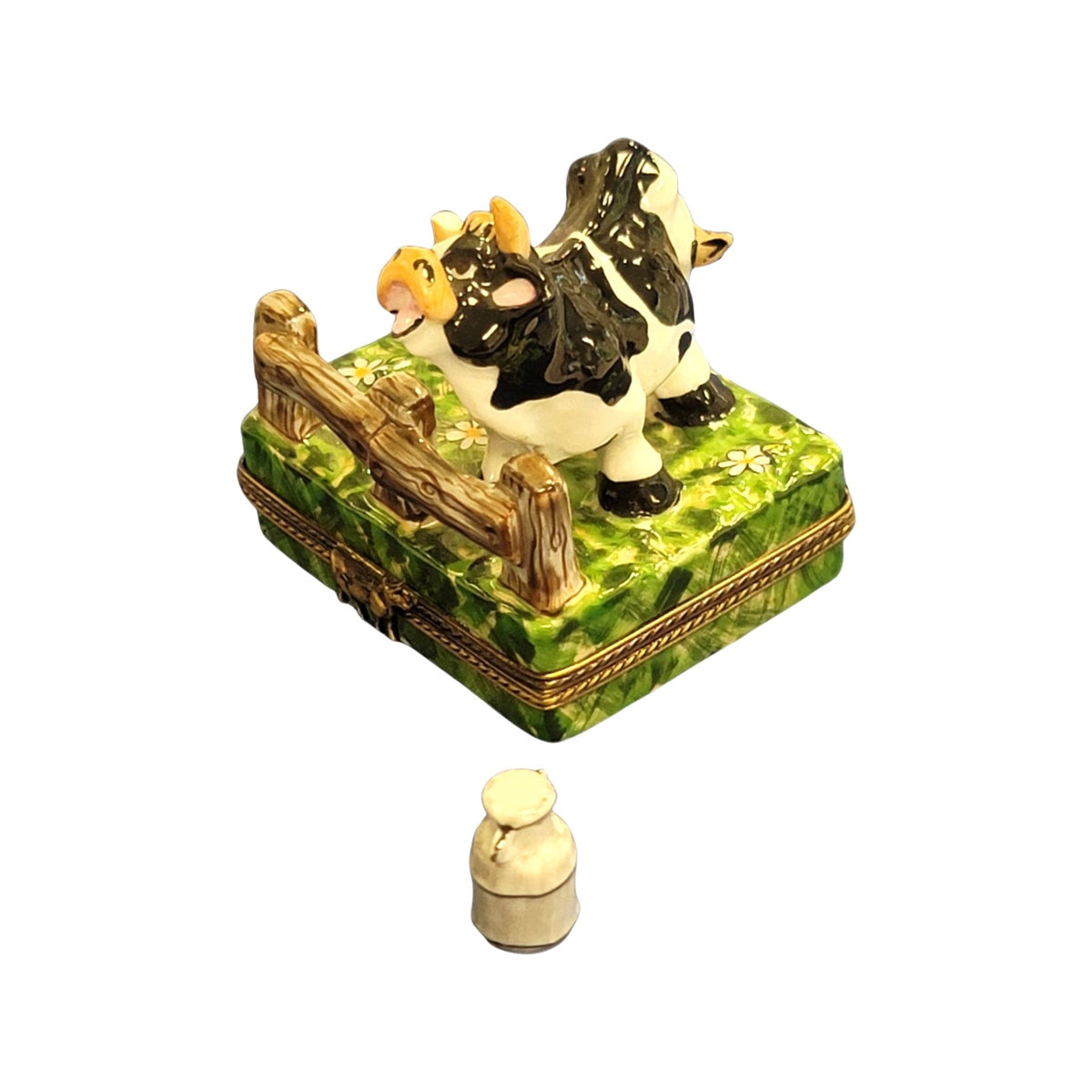 Cow on Farm Limoges Box for Nature Lovers, view 7
