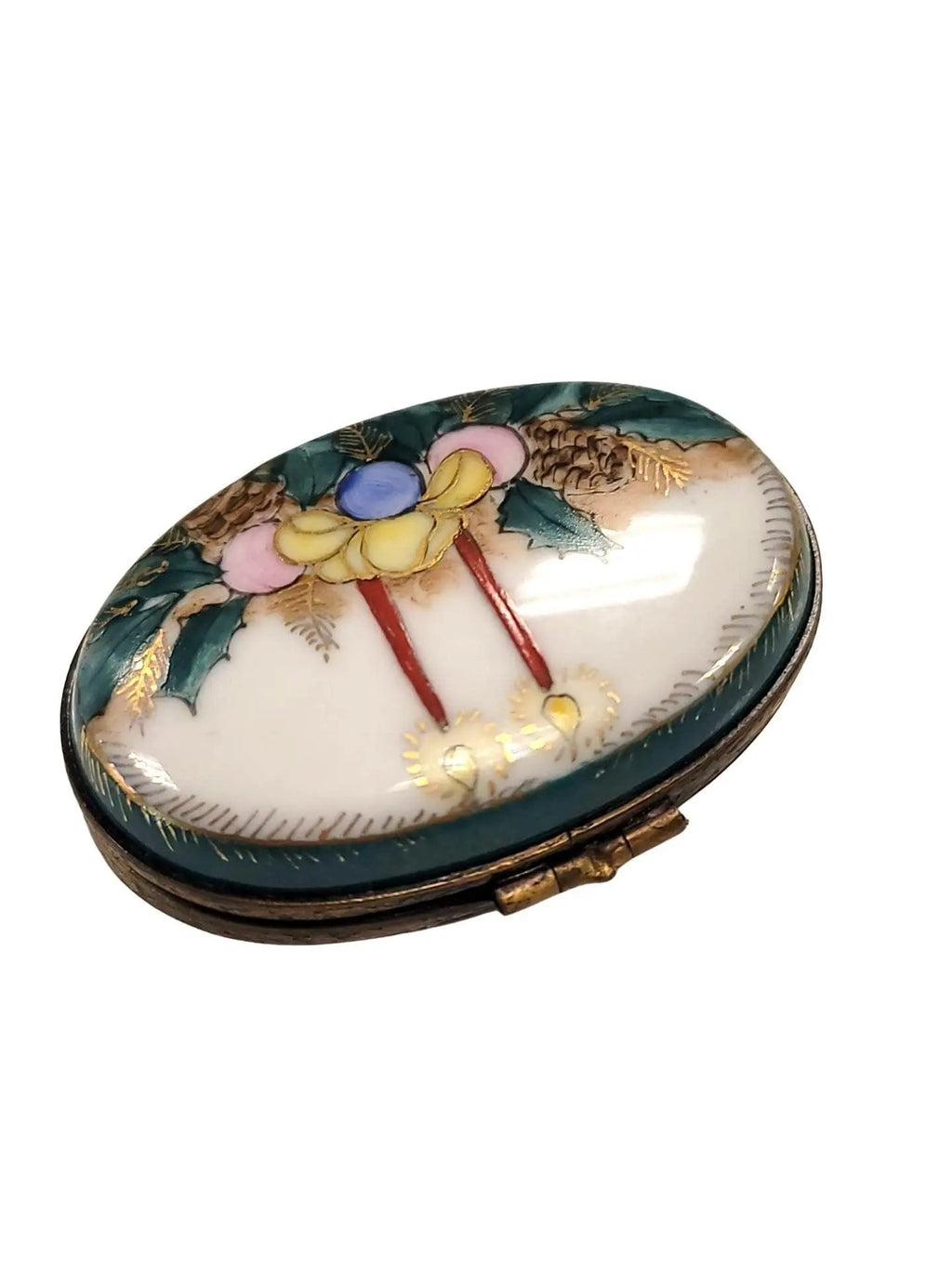 Christmas Eve Candles Mistletoe Limoges Box Figurine, view 4
