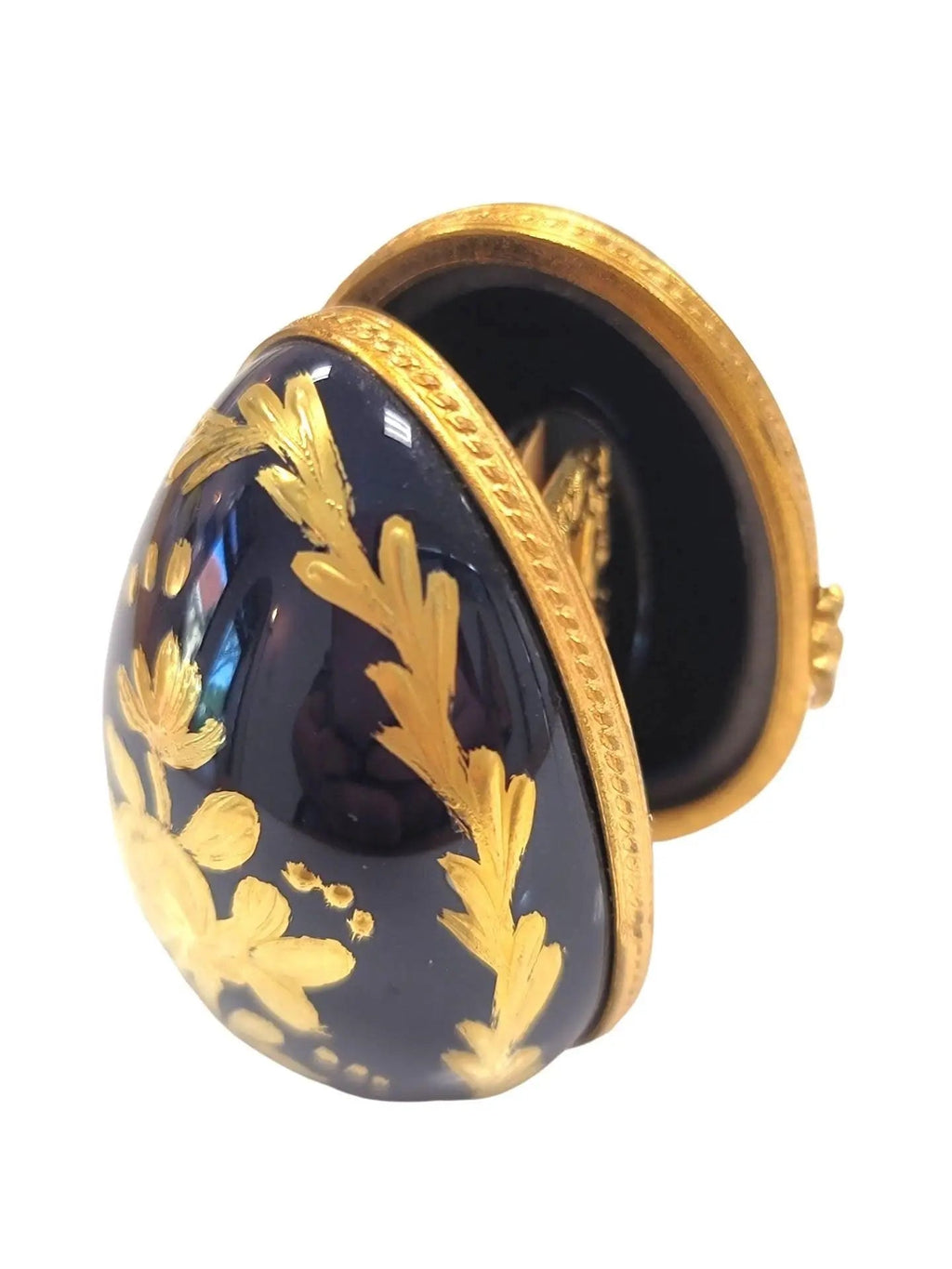 The painter's artistry shows on this Cobalt Blue Gold Egg Oval Picture Frame Vert Limoges box