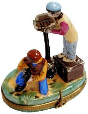 Director of Movie Film Camera Limoges Box Figurine, view 10