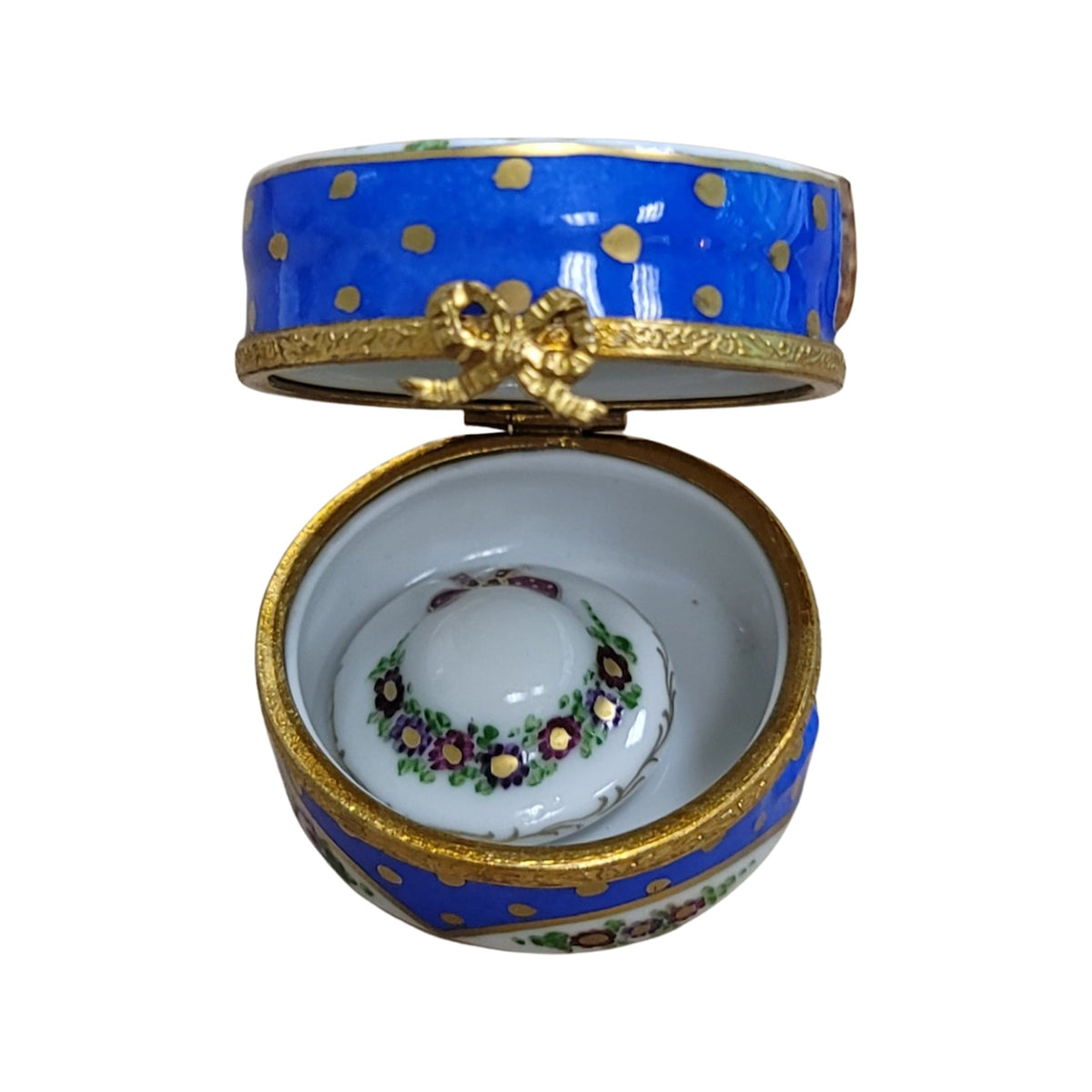 Doves Hat W Hat Inside Figurine Limoges Box for Collectors, view 2