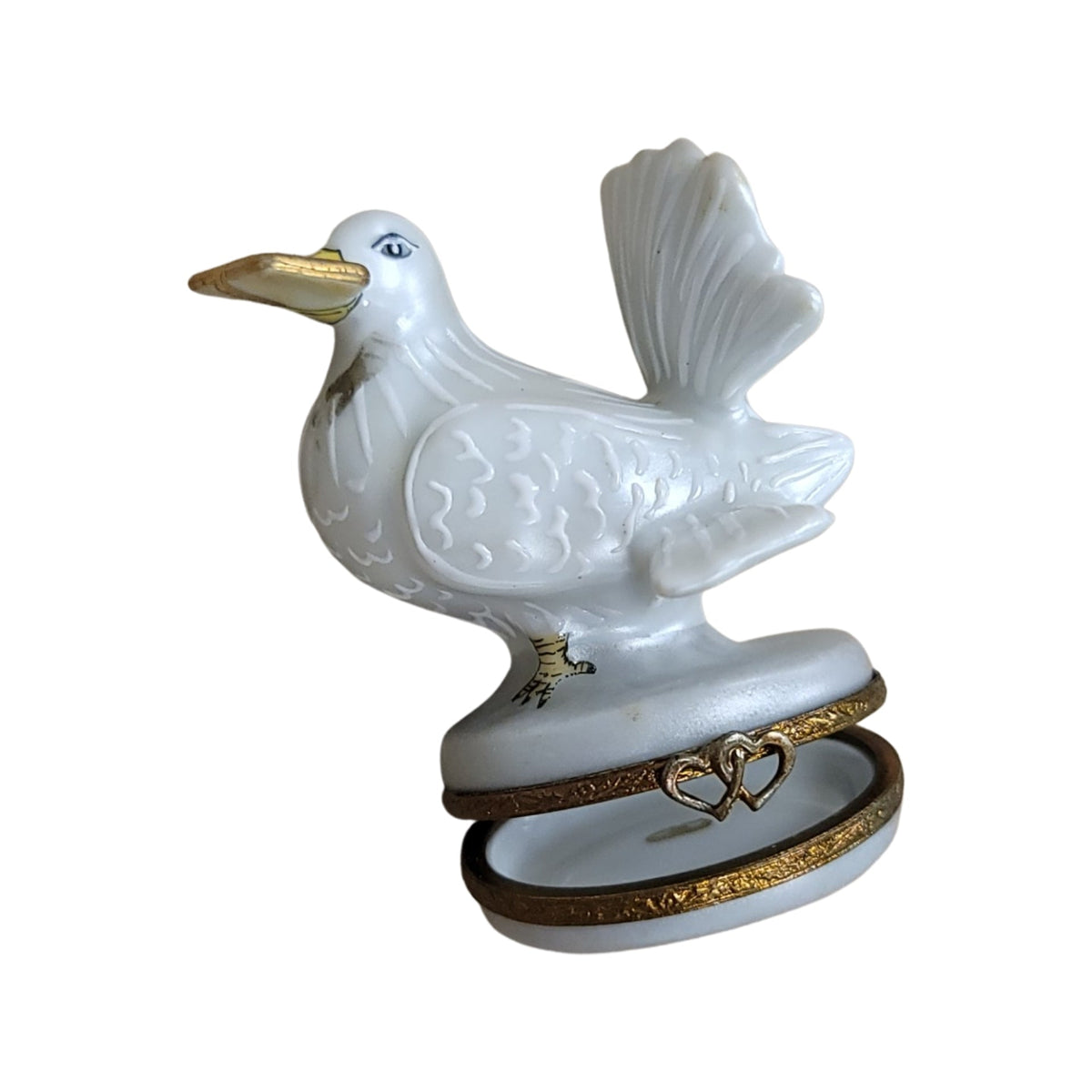 Gift idea for someone who loves France: Doves with Letter Limoges box