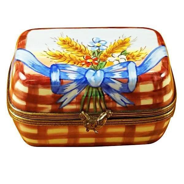 Limoges Boutique presents the Rochard Easter Eggs with Chick, a genuine Limoges box painted by hand in France