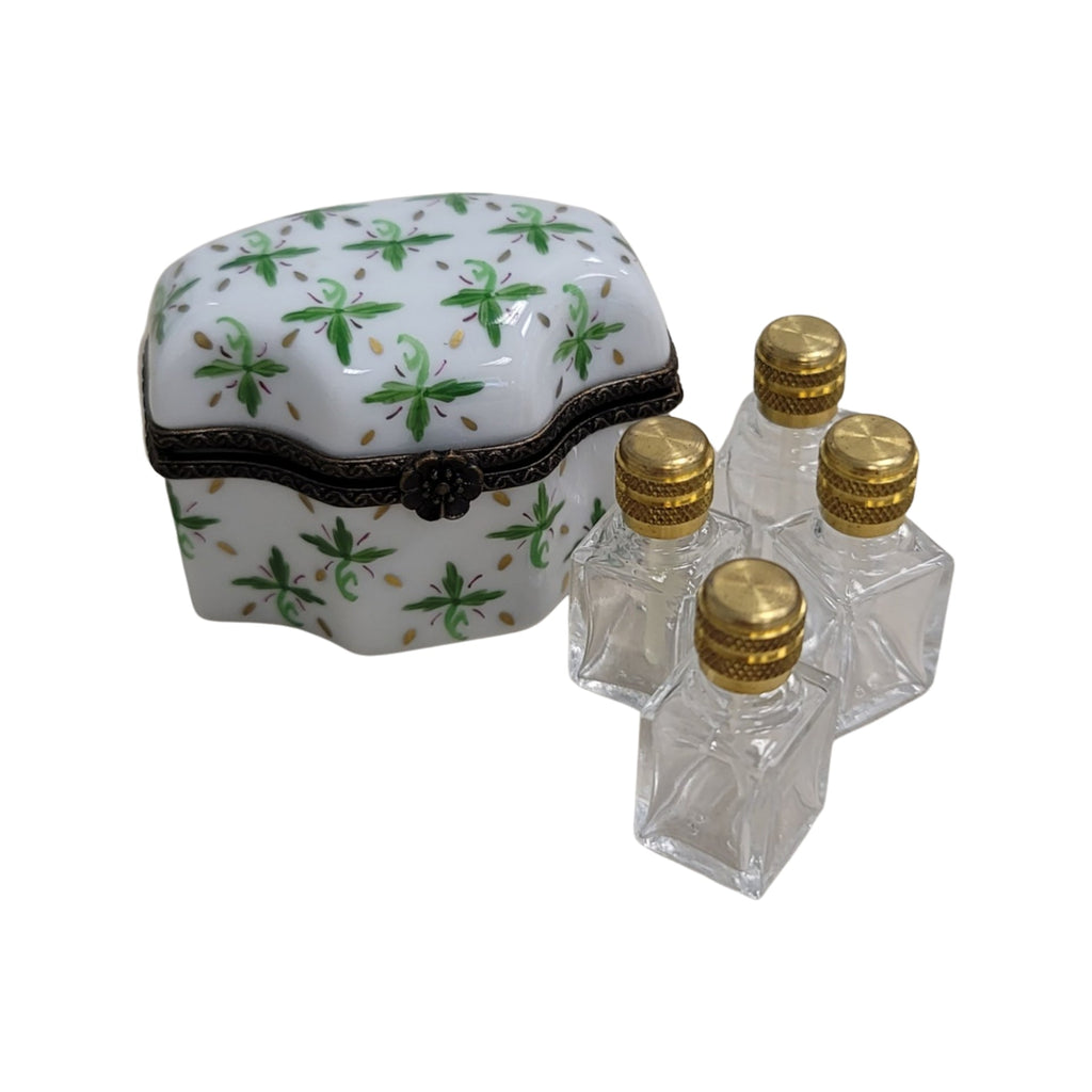 Limoges Boutique presents the 4 Perfume Green, a genuine Limoges box painted by hand in France