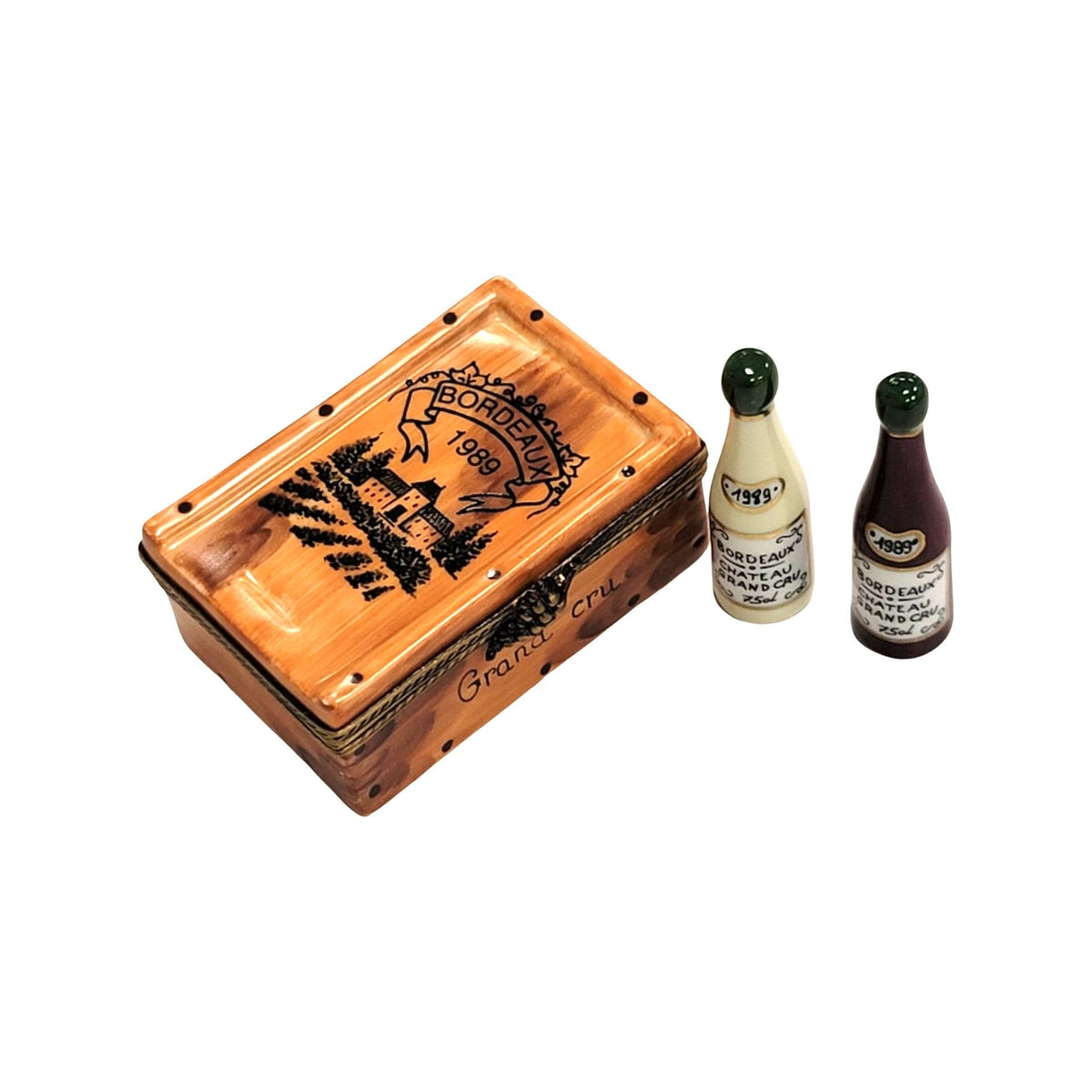 Painted details on the 2 Bottles in Wine Crate Limoges box, French art in miniature