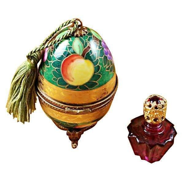 Painted details on the Green Gold Egg With One Bottle Limoges box, French art in miniature