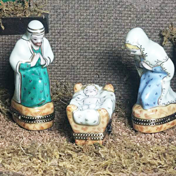 Satin Nativity Set, 12 Pieces Limoges Box, view 5