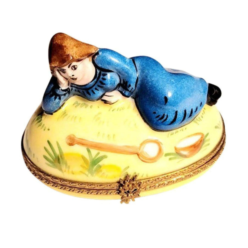 Maiden Peasant Woman Girl in Grass Limoges Box Figurine Hand Painted, view 3