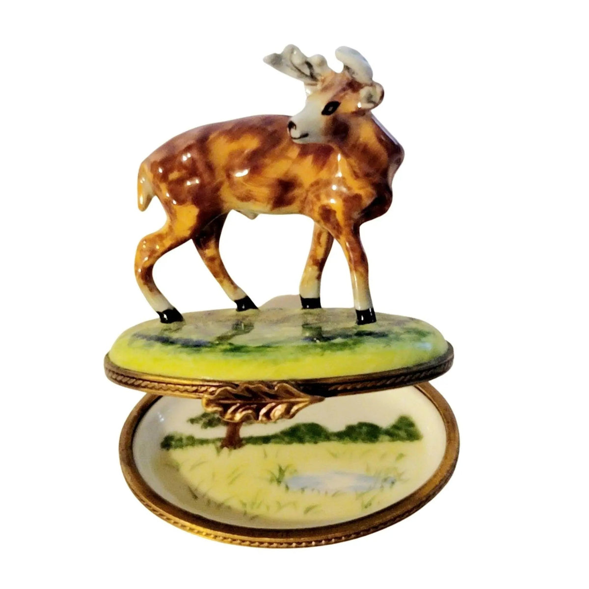 The painter's artistry shows on this Deer Hunting Wild Animal Limoges box