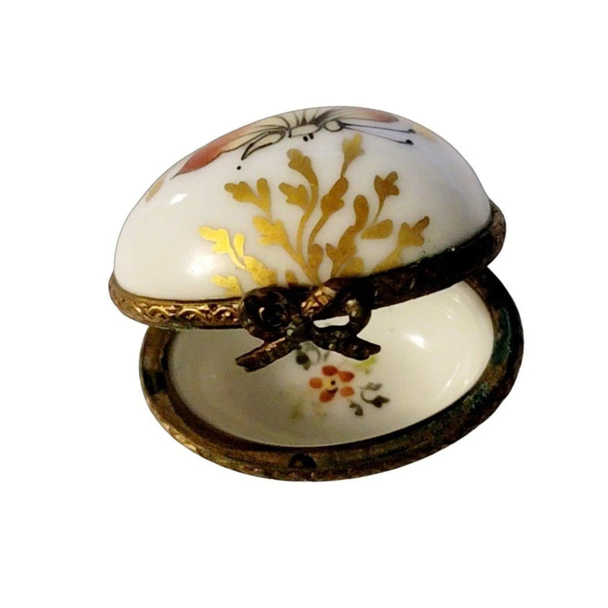 Mini Tiny Butterfly Egg Limoges box, an heirloom-quality piece for collectors