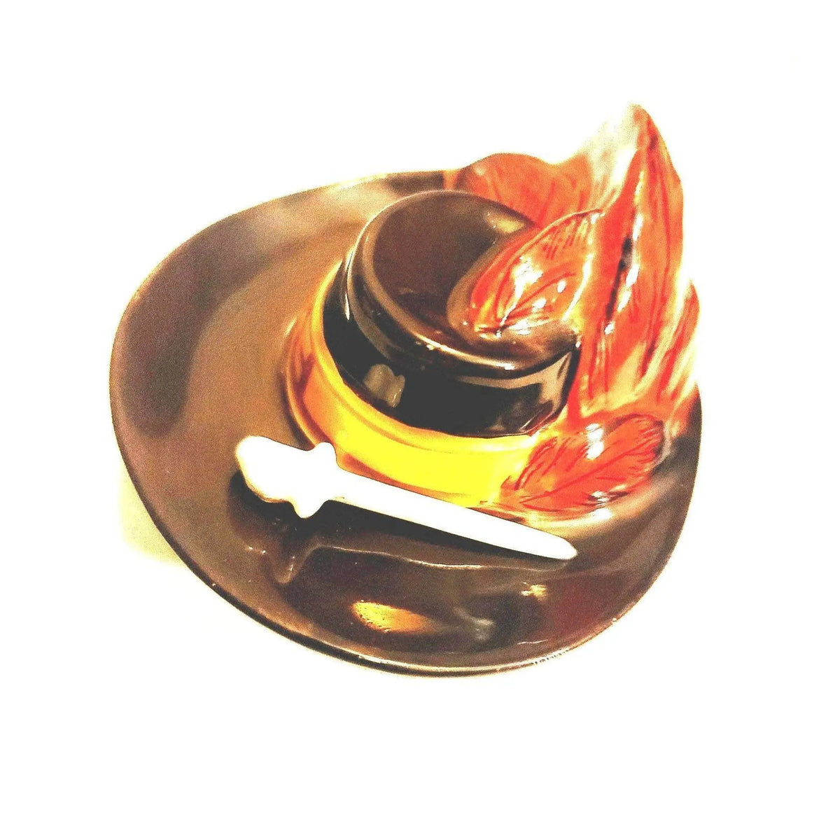 Gift idea for someone who loves France: Three Muskateers Swordsman Hat Black Feather Limoges box