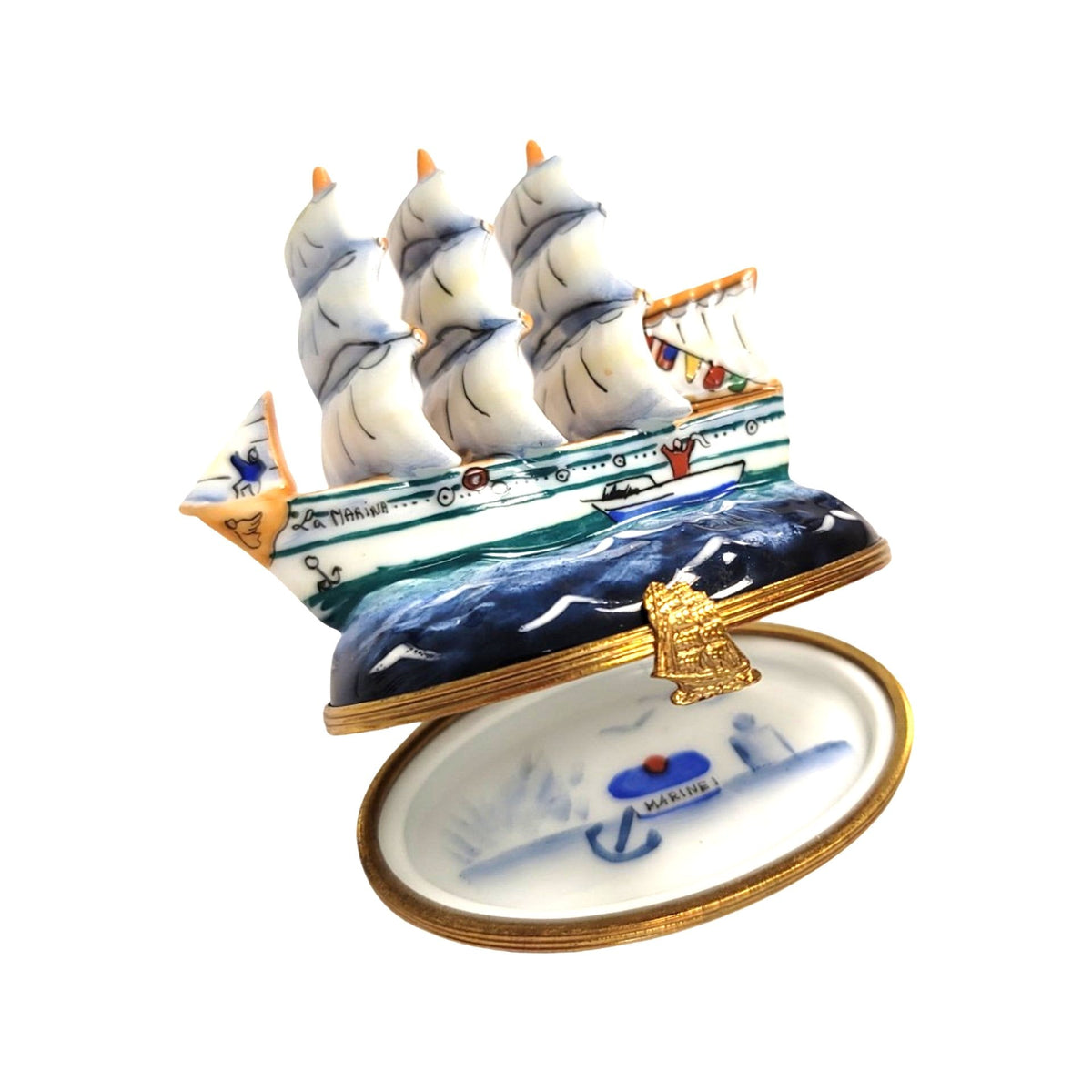 The painter's artistry shows on this Old Sea Ship Sails Limoges box