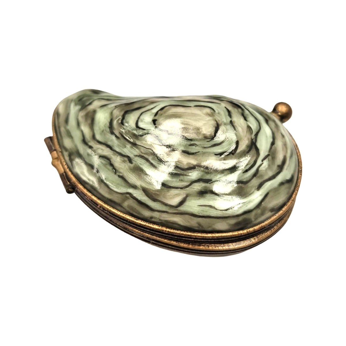 Fine art lovers will admire this Oyster With Pearl Limoges box