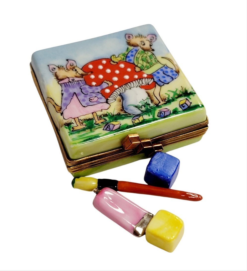 Paint Figurine Mice Mushroom Limoges Box for Collectors, a hand-painted Limoges porcelain gift