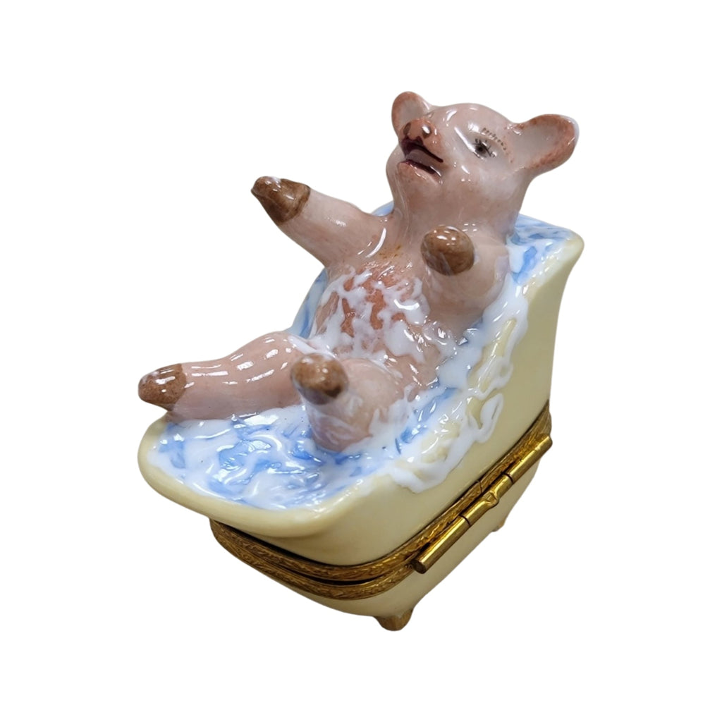 Pig in Bathtub Luxury, view 4