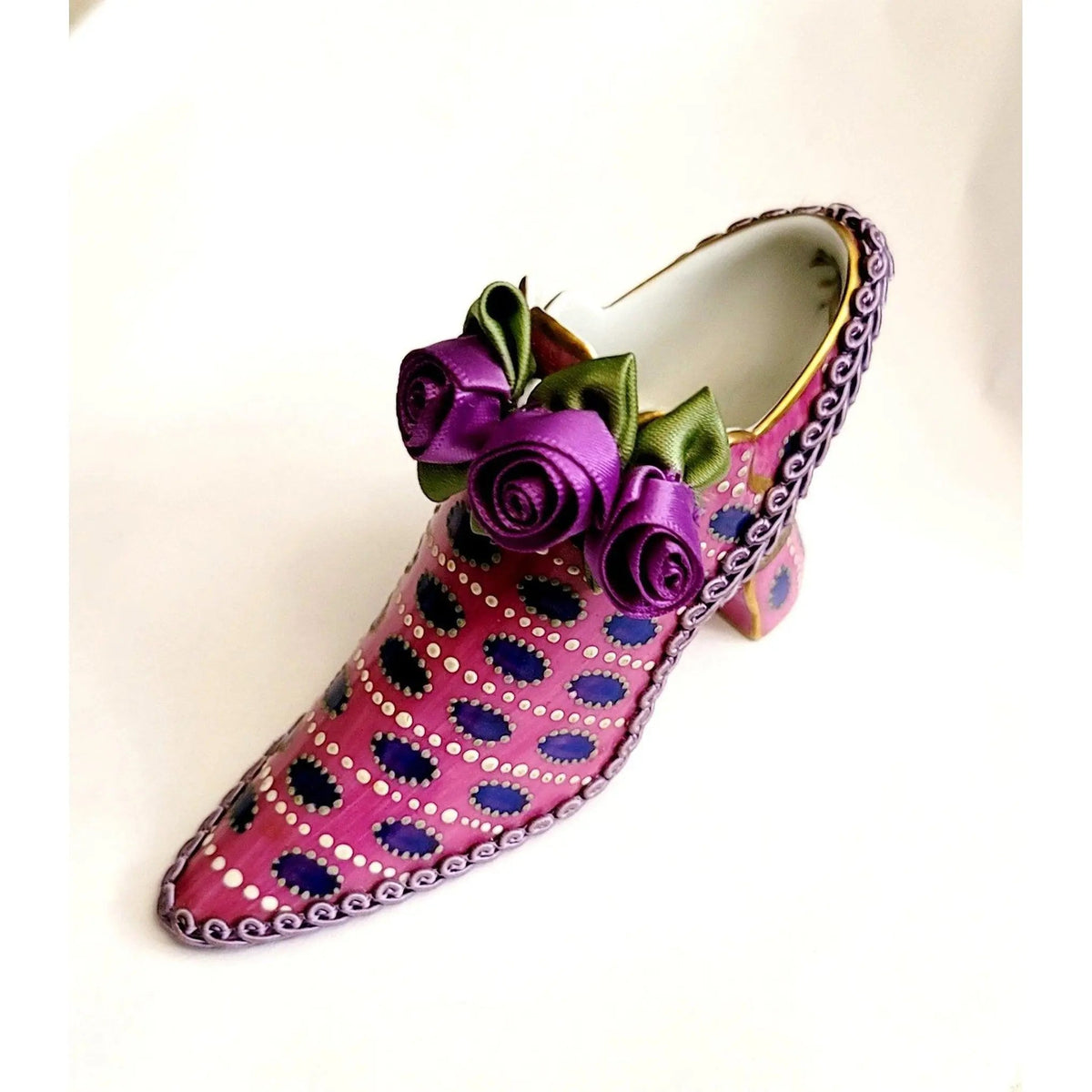 Limoges Boutique presents the Pink Purple Shoe, a genuine Limoges box painted by hand in France
