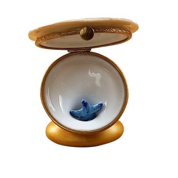 Painted details on the Sand Dollar with Starfish Limoges box, French art in miniature