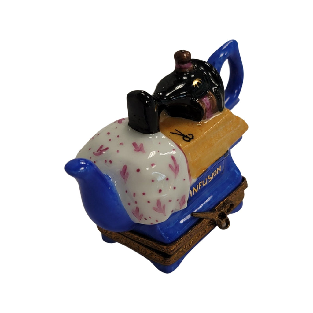 Sewing Machine Teapot for Tea Lovers, view 3