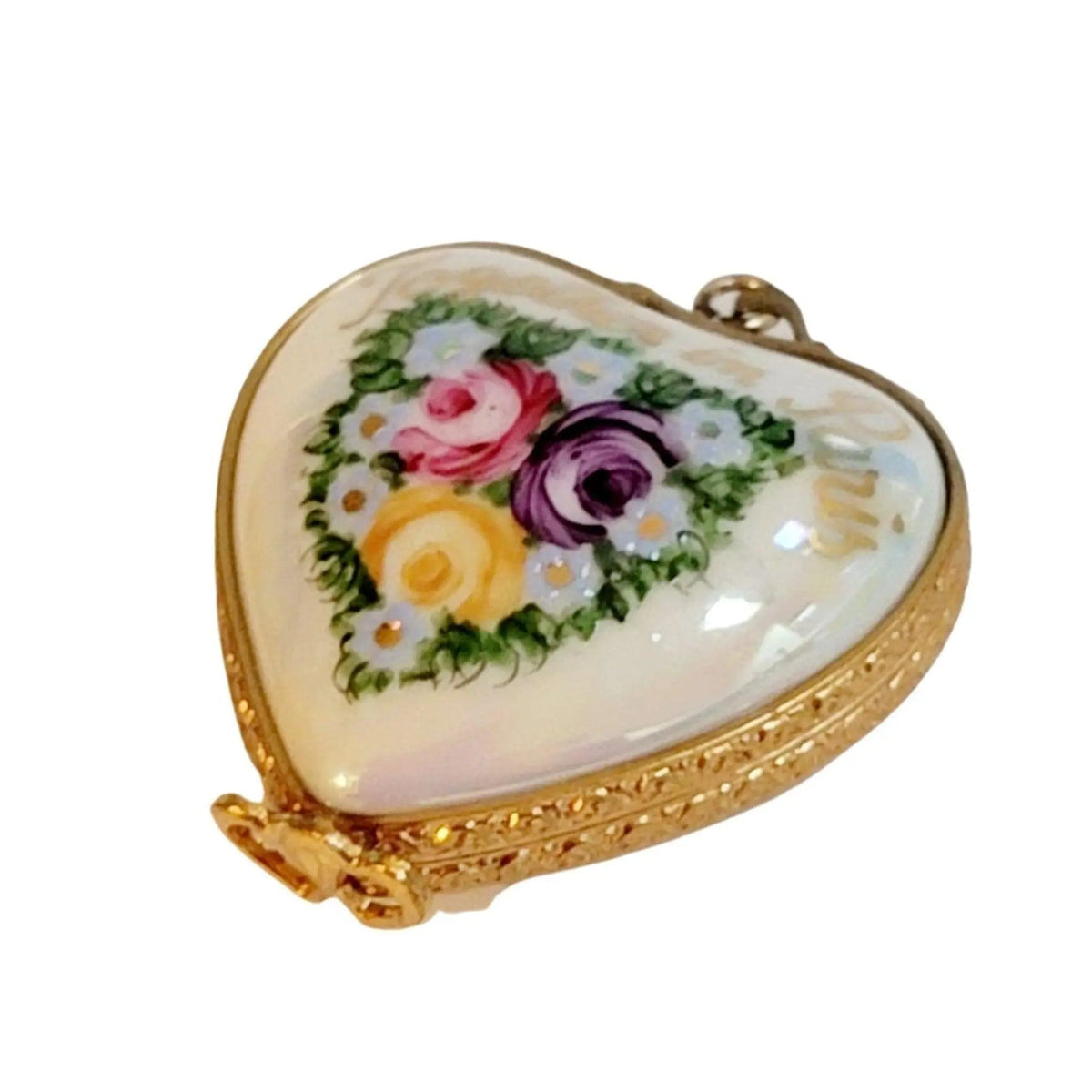 The painter's artistry shows on this Pendant Together in Paris Sweetheart Limoges box