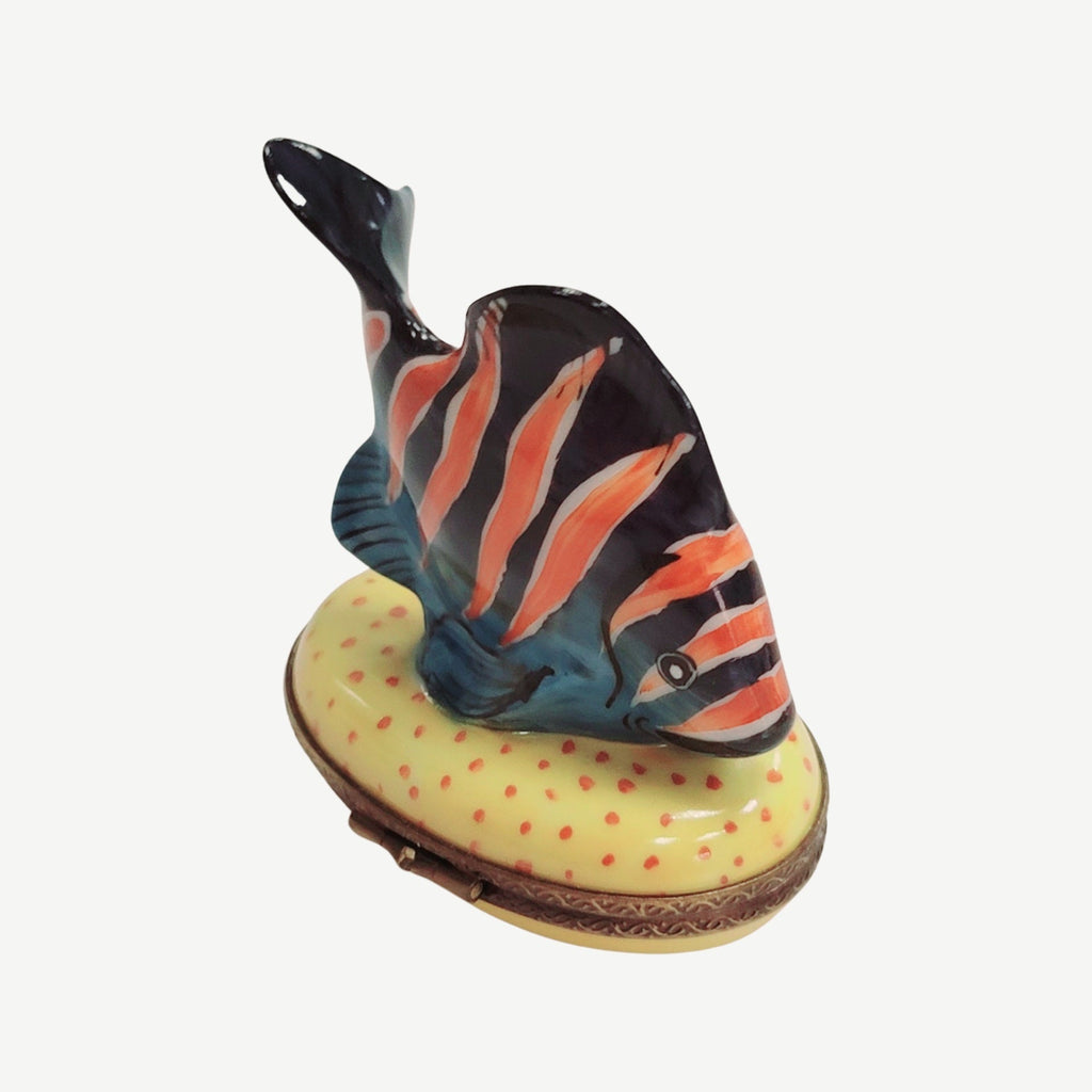 The painter's artistry shows on this Tropical Fish 2 Limoges box