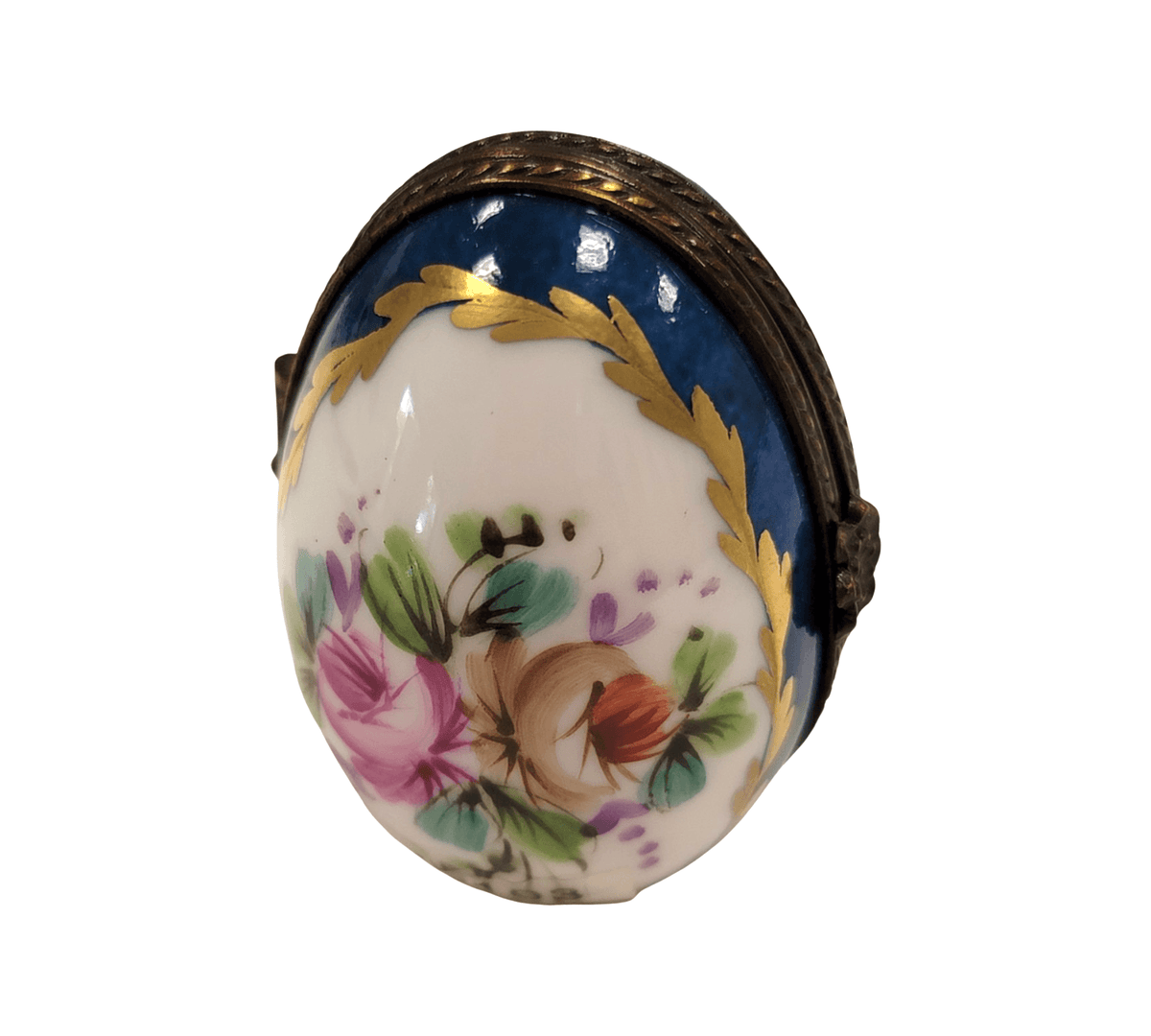 Turquois Oval Picture Frame Inside Limoges box, an heirloom-quality piece for collectors