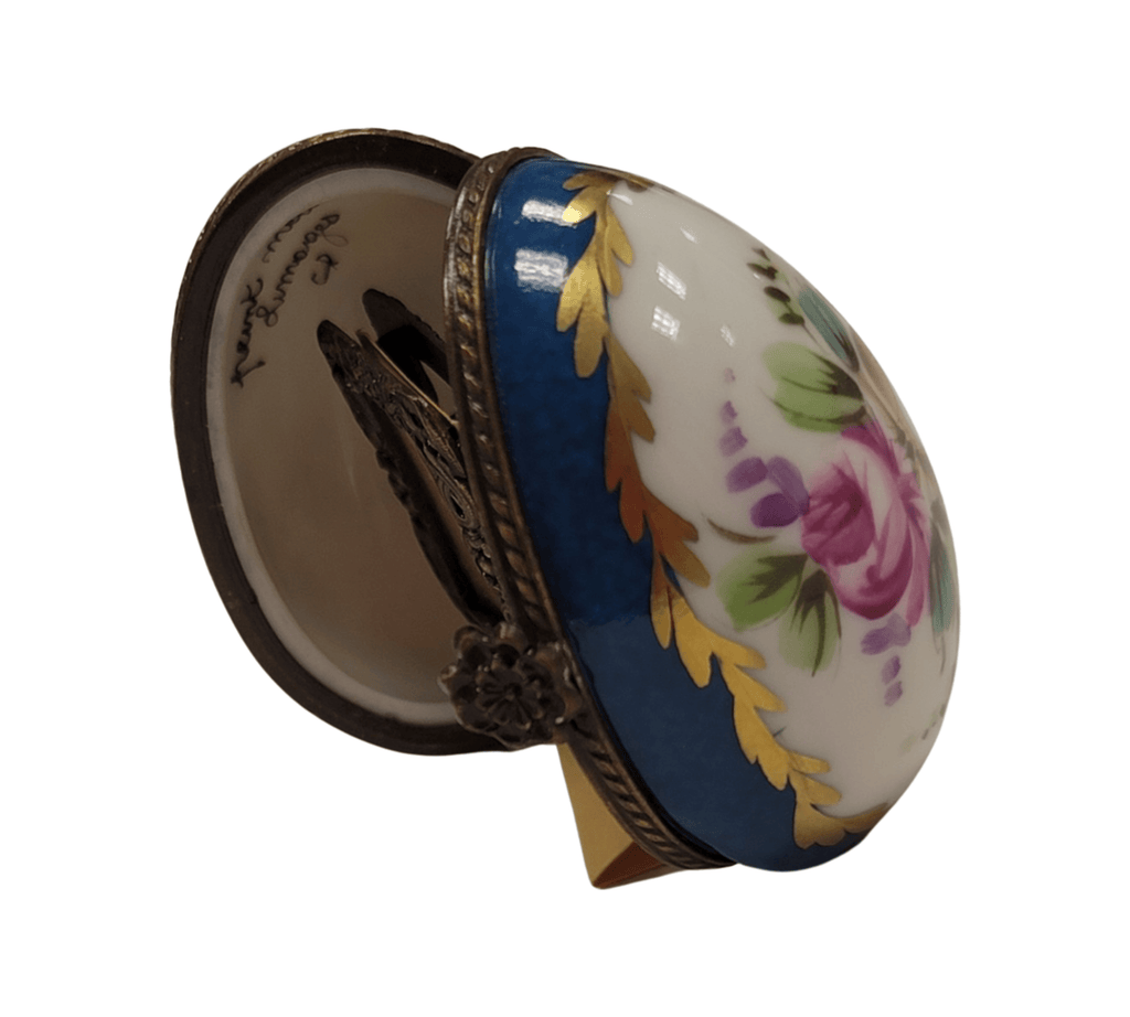 Painted details on the Turquois Oval Picture Frame Inside Limoges box, French art in miniature